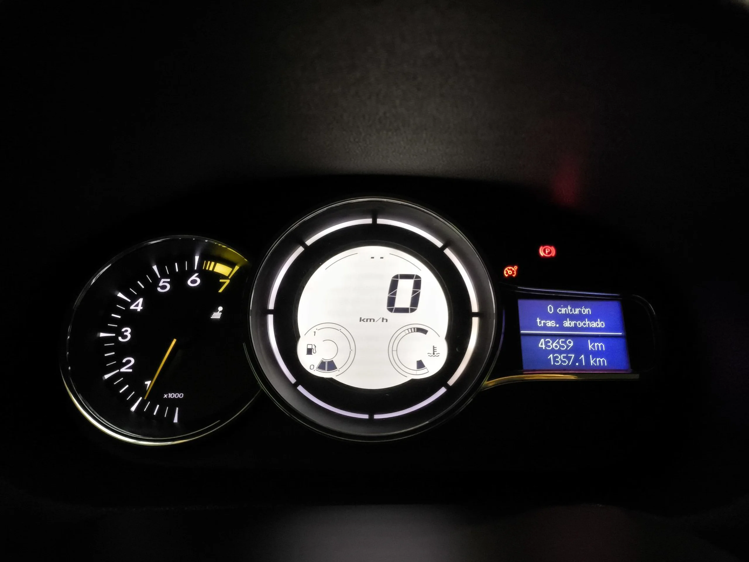 Renault Megane Limited Energy SANDS TCe 85 kW (115 CV) - Foto 14