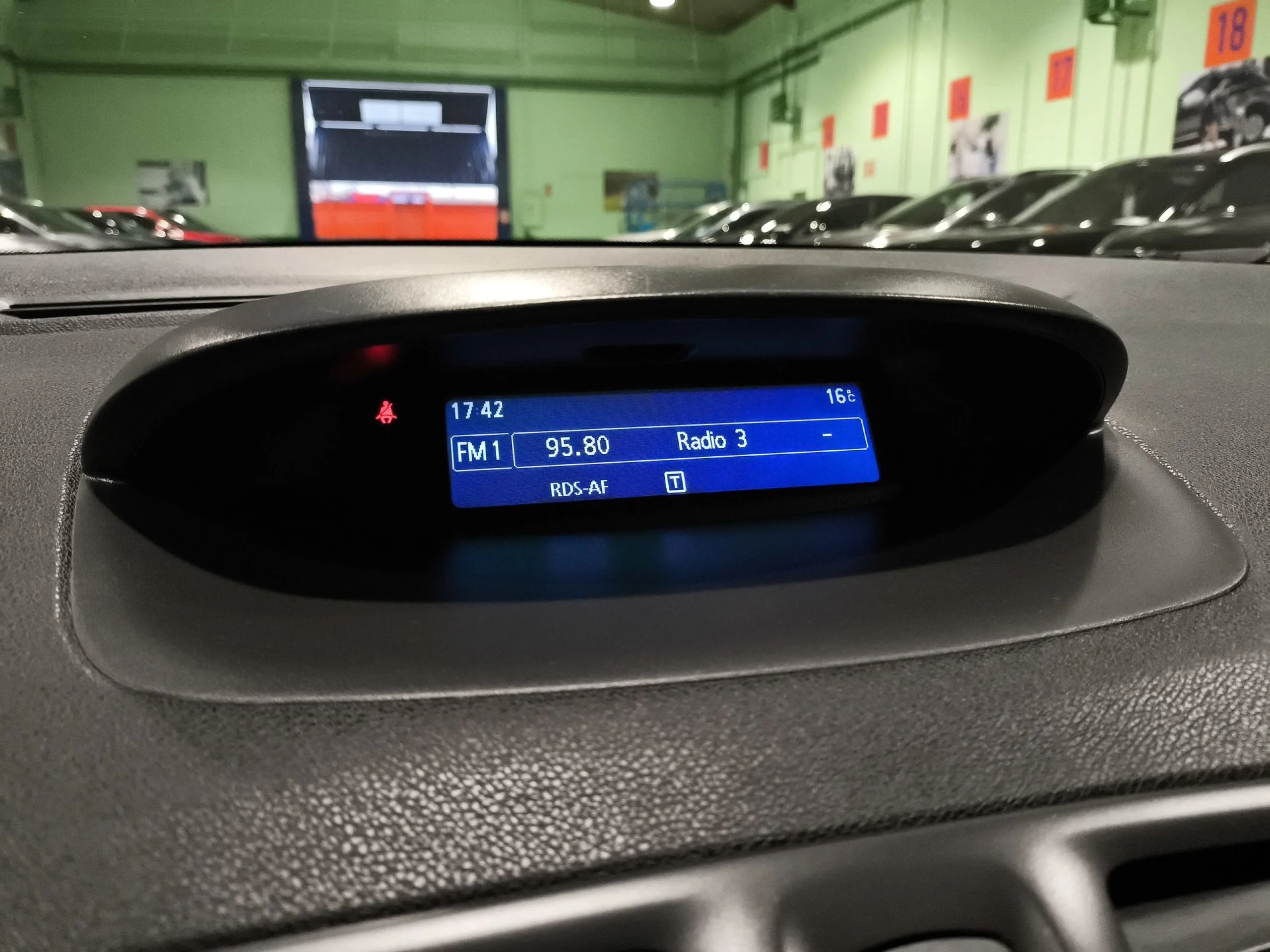 Renault Megane Limited Energy SANDS TCe 85 kW (115 CV) - Foto 15