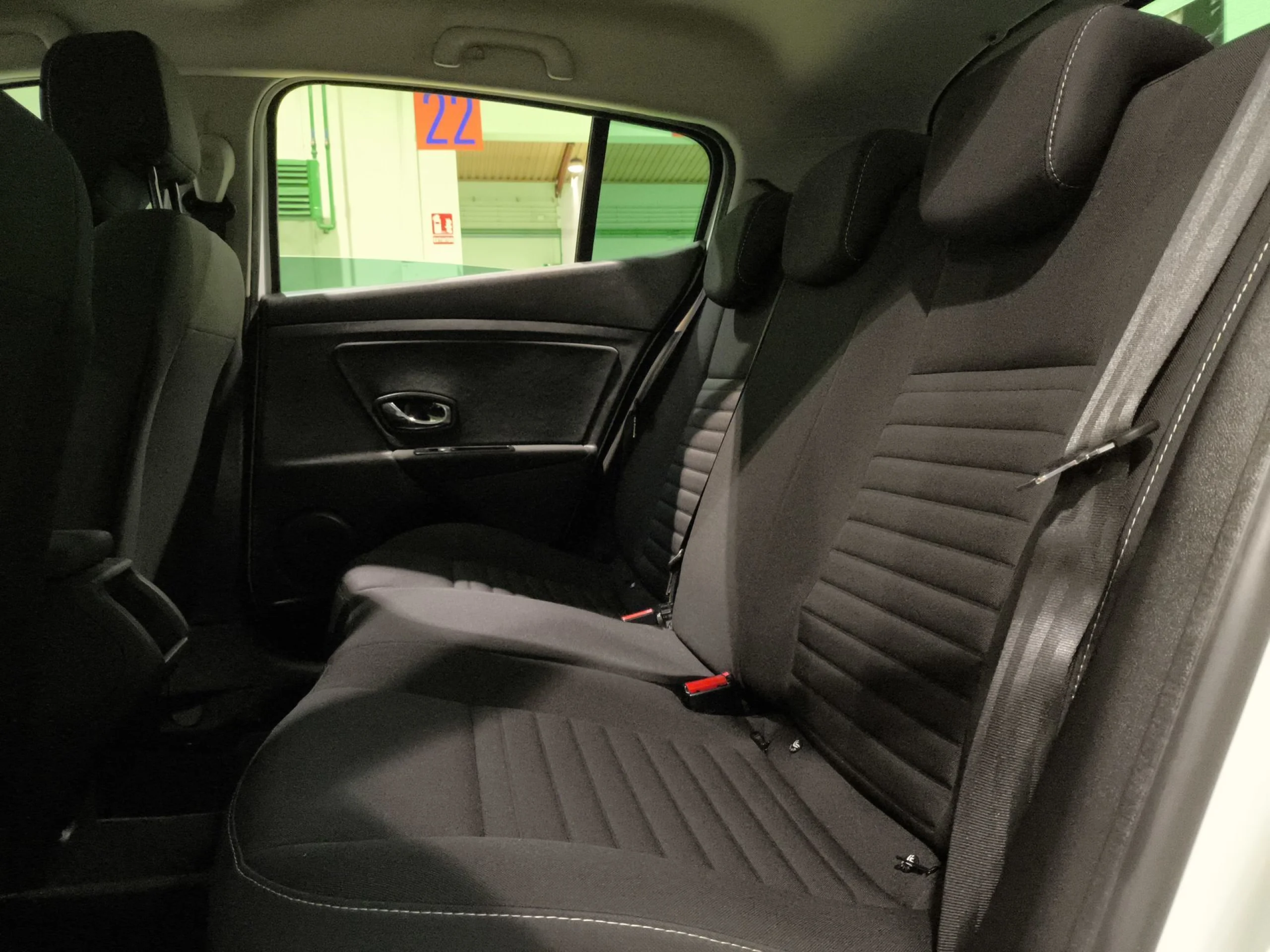 Renault Megane Limited Energy SANDS TCe 85 kW (115 CV) - Foto 19