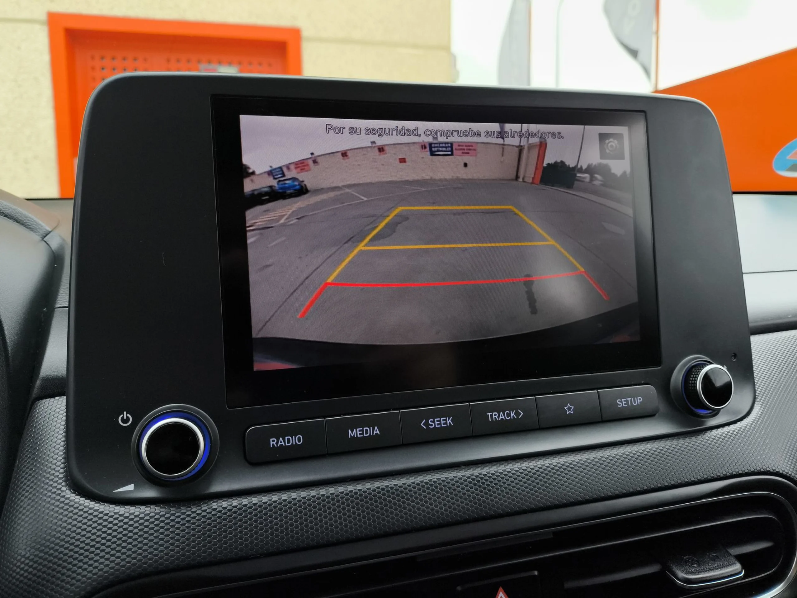 Hyundai Kona 1.6 GDI HEV Maxx DCT 104 kW (141 CV) - Foto 17