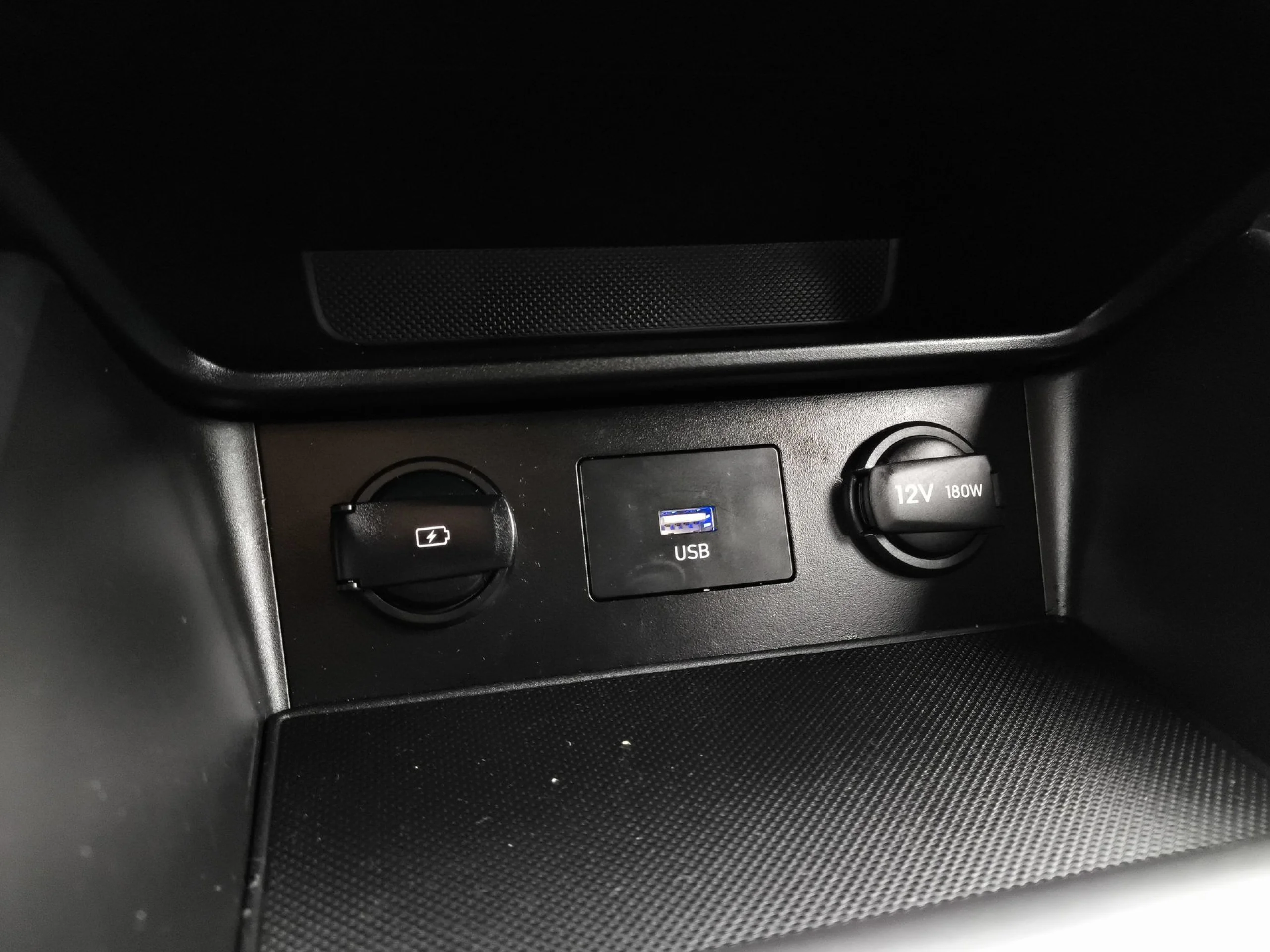 Hyundai Kona 1.6 GDI HEV Maxx DCT 104 kW (141 CV) - Foto 20