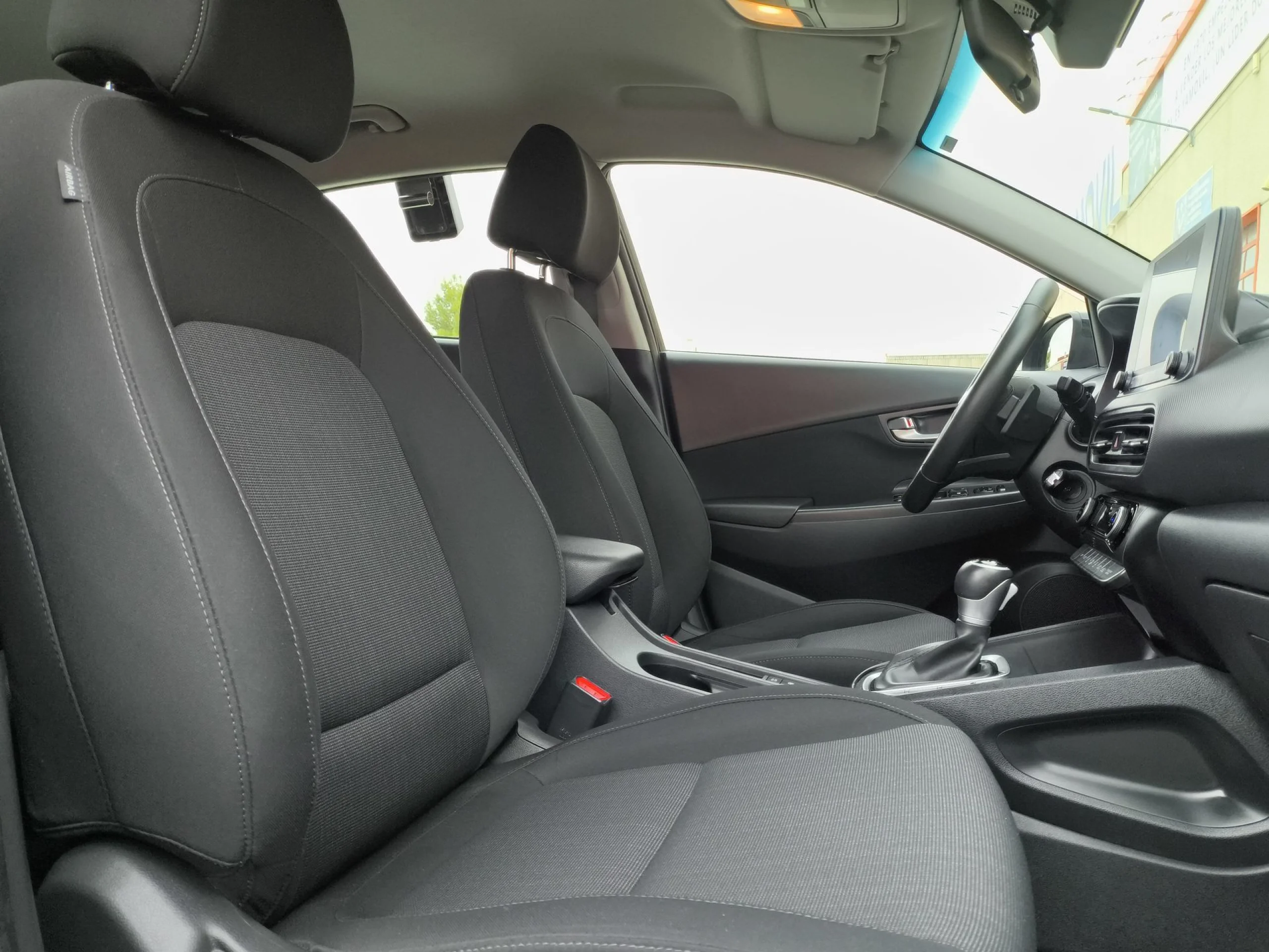 Hyundai Kona 1.6 GDI HEV Maxx DCT 104 kW (141 CV) - Foto 23