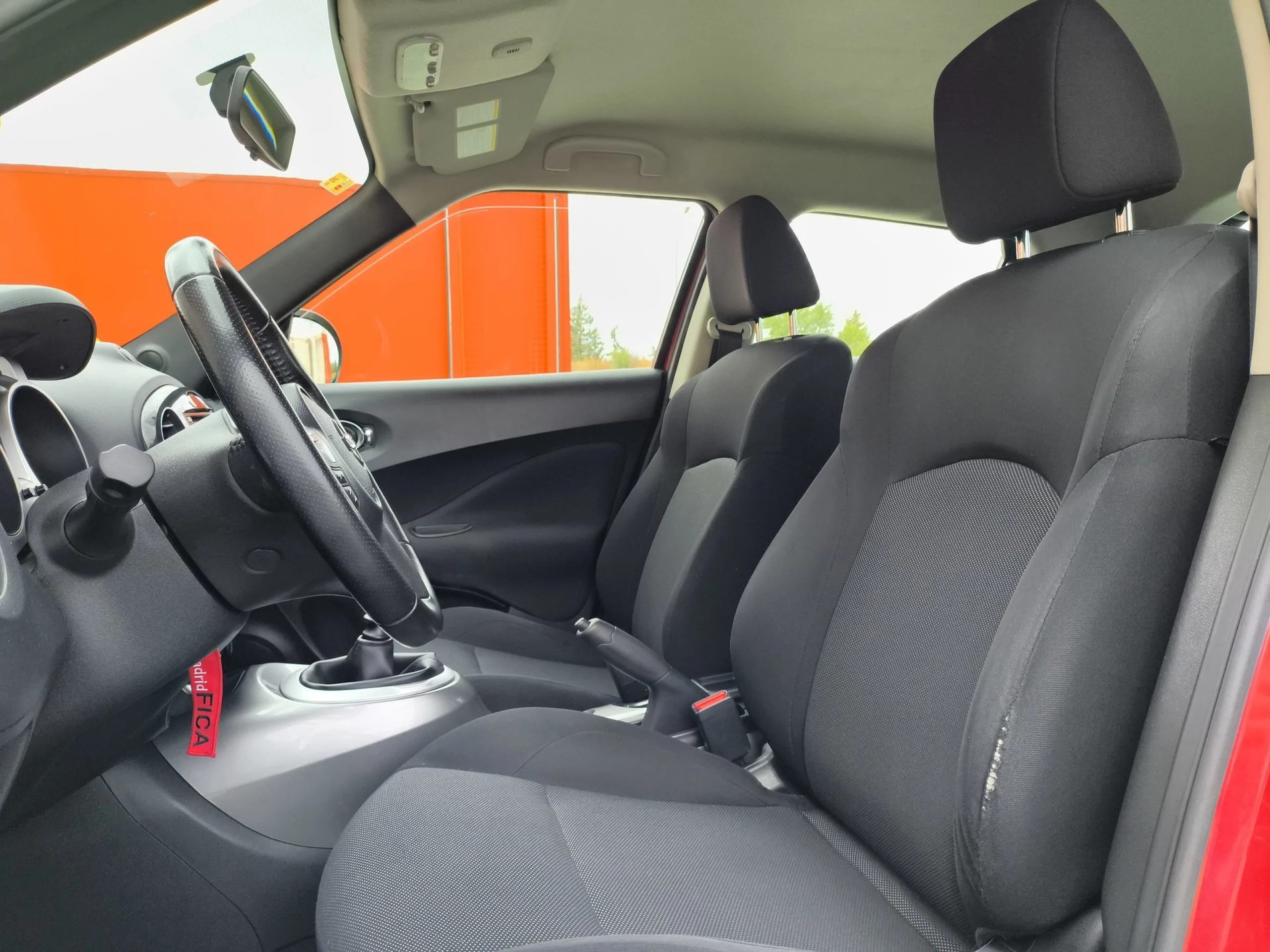 Nissan Juke 1.5 dCi Acenta 4x2 81 kW (110 CV) - Foto 8
