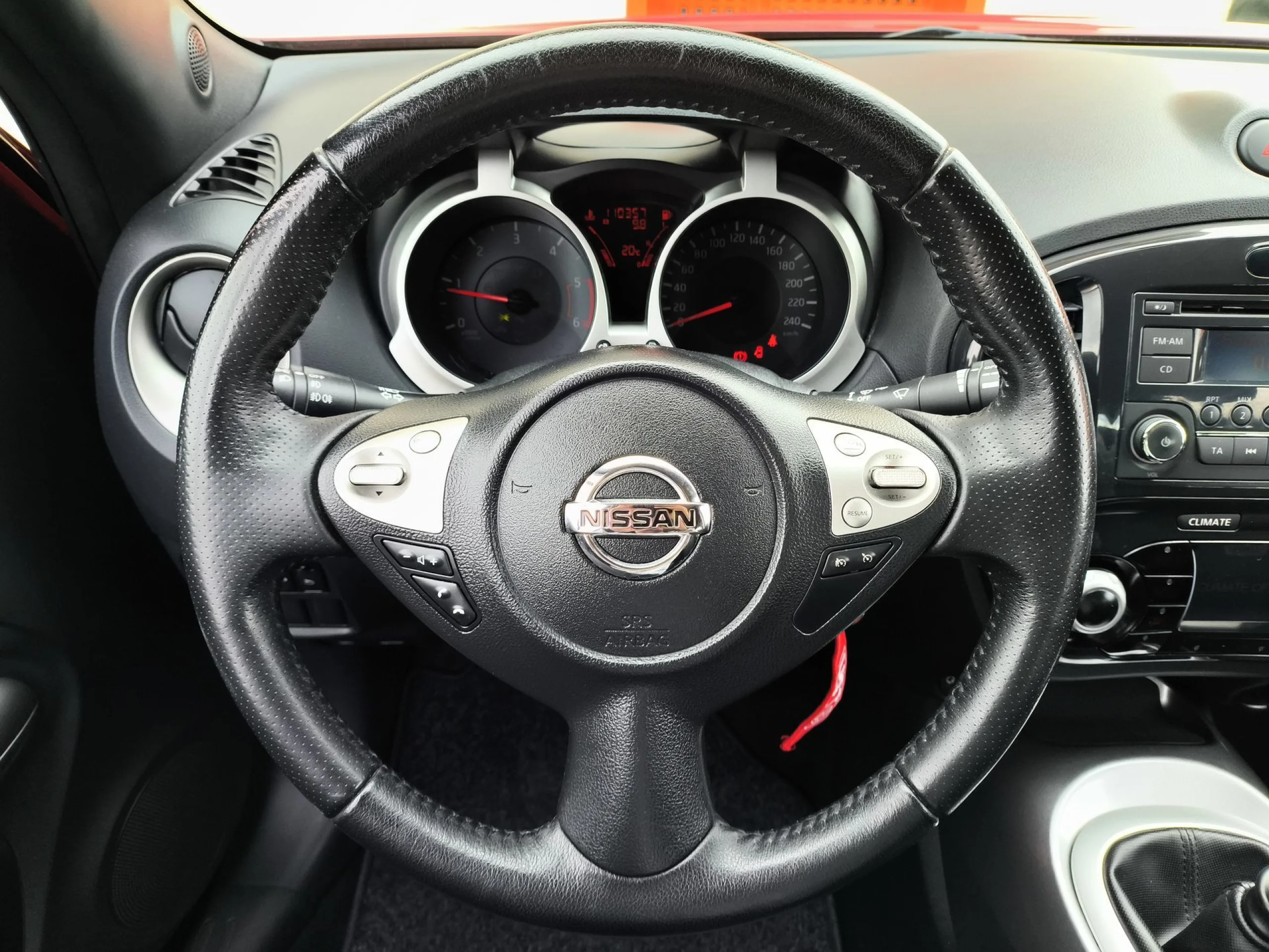 Nissan Juke 1.5 dCi Acenta 4x2 81 kW (110 CV) - Foto 12