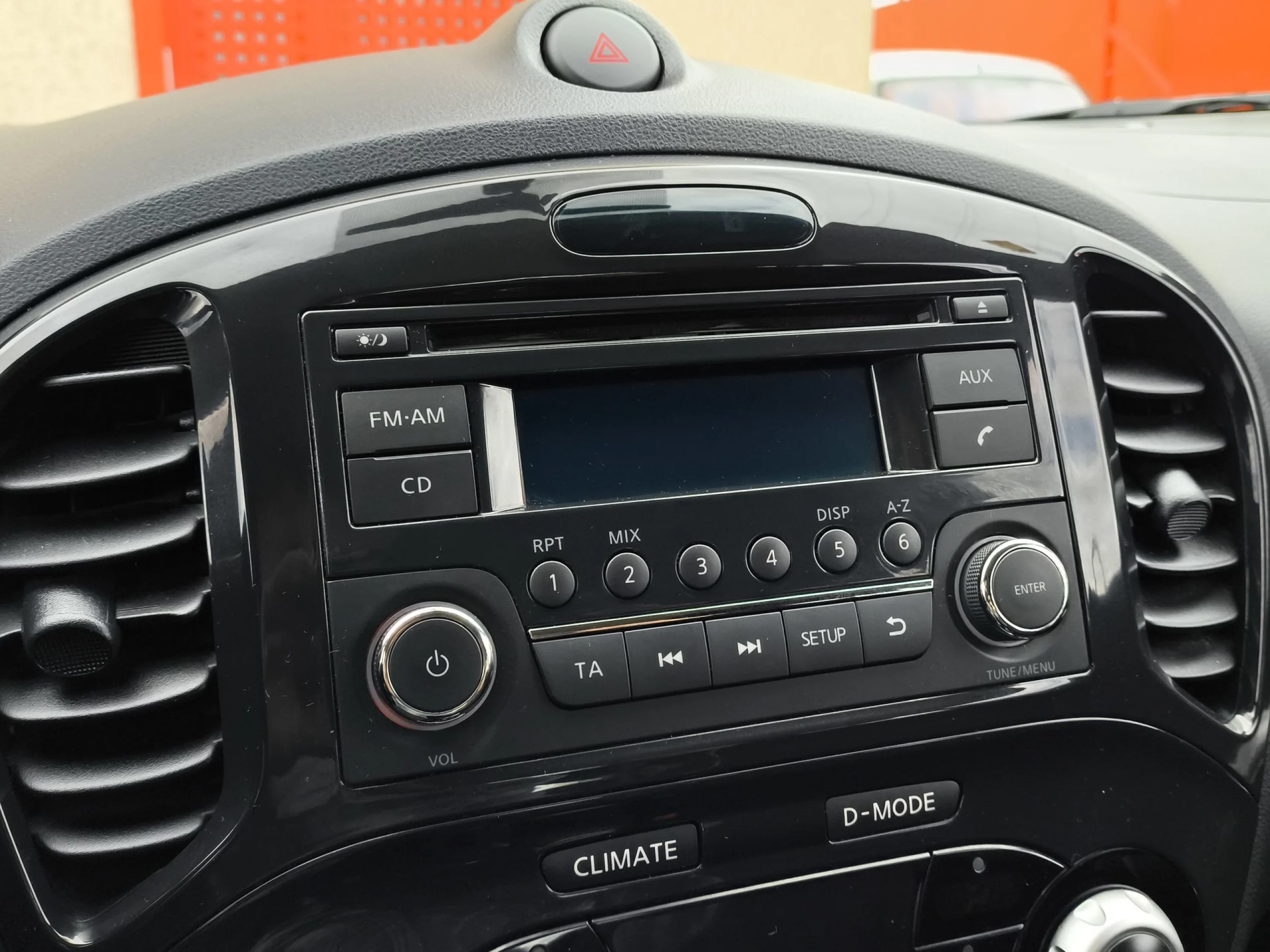 Nissan Juke 1.5 dCi Acenta 4x2 81 kW (110 CV) - Foto 14