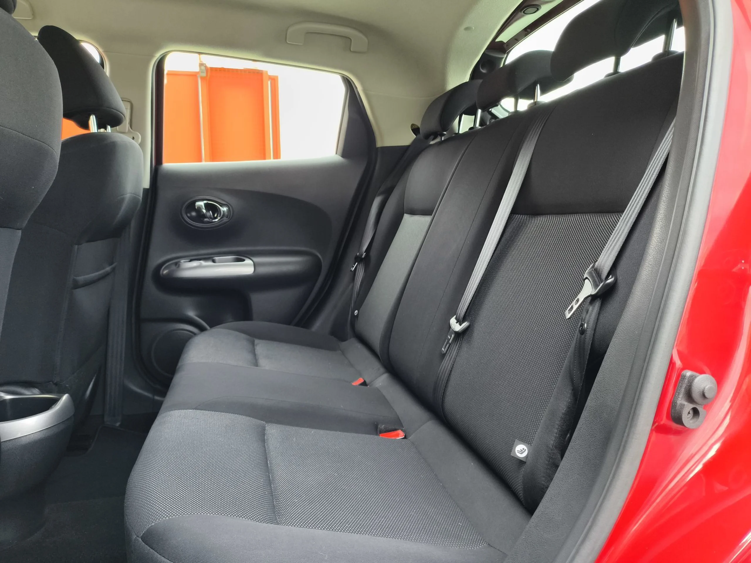 Nissan Juke 1.5 dCi Acenta 4x2 81 kW (110 CV) - Foto 18