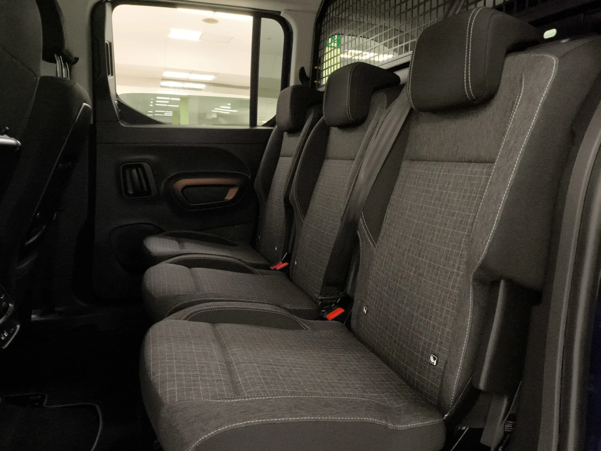 Peugeot Rifter GT BlueHDi 96 kW (130 CV) - Foto 19