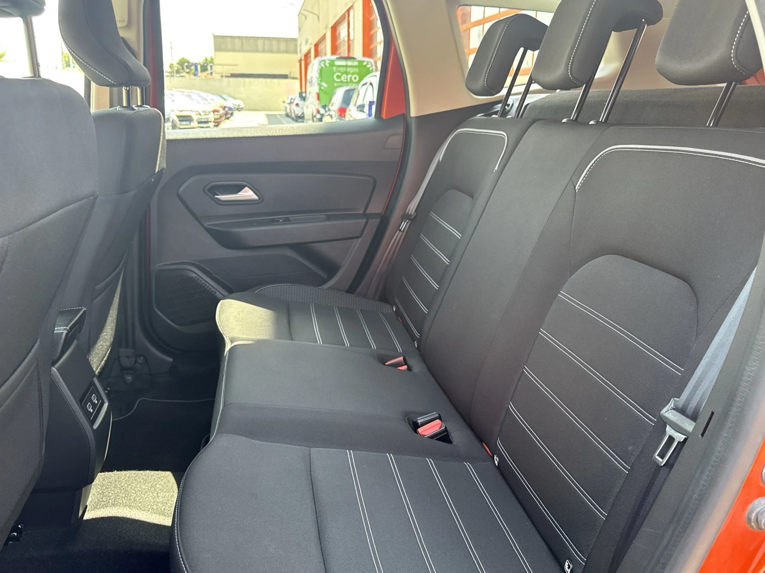 Dacia Duster Prestige TCE 66 kW (90 CV) 4X2 - Foto 28