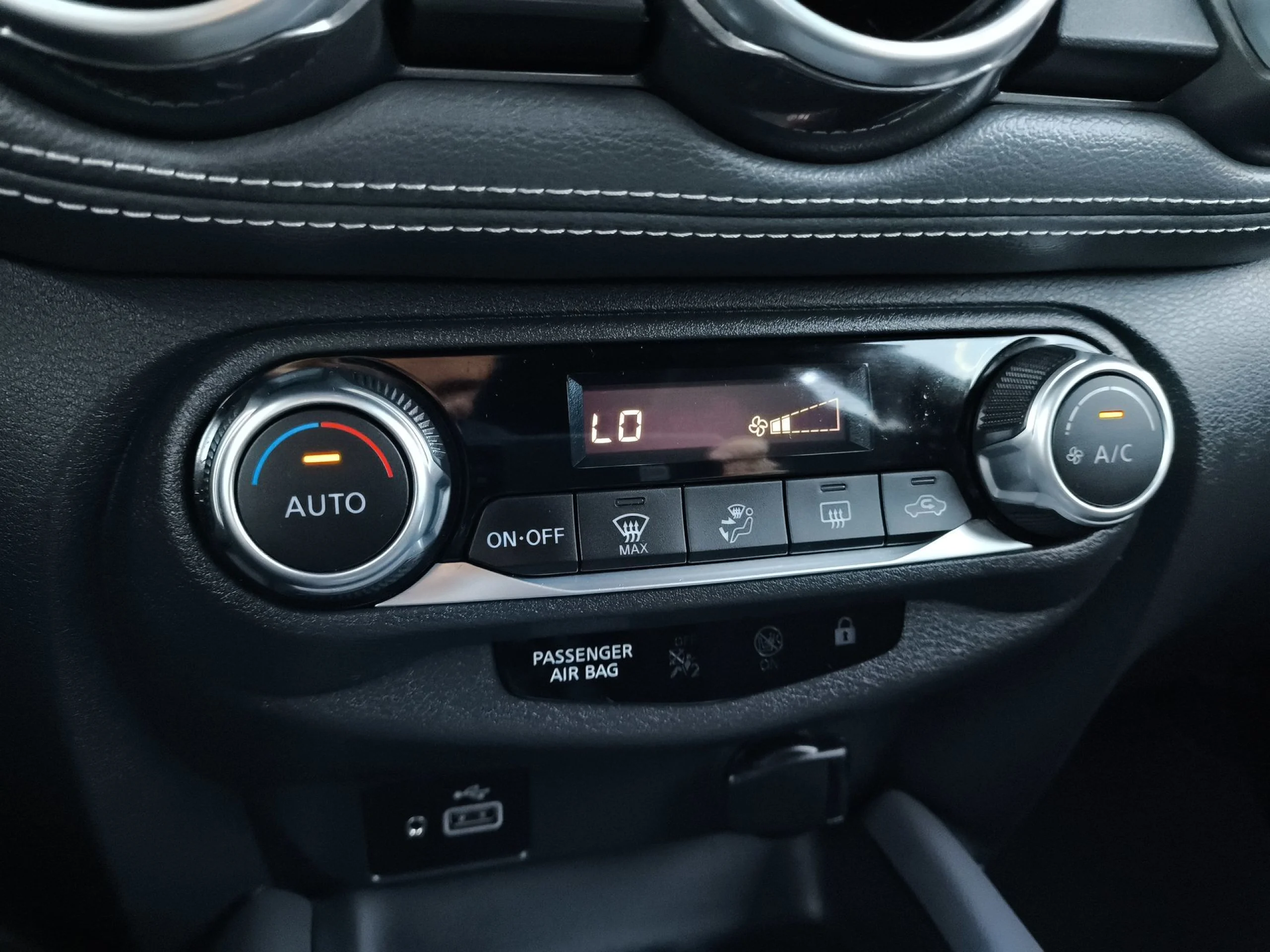 Nissan Juke DIG-T N-Connecta 4x2 84 kW (114 CV) - Foto 23