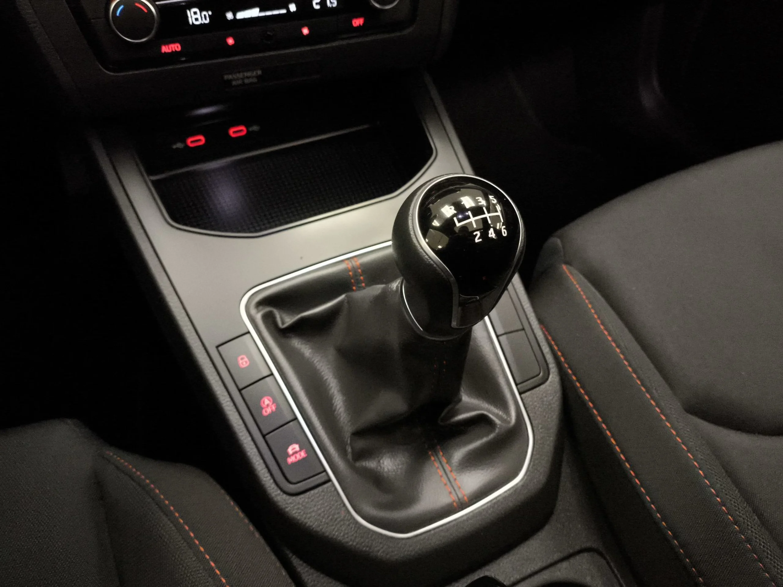 Seat Ibiza 1.0 TSI FR XM 81 kW (110 CV) - Foto 18