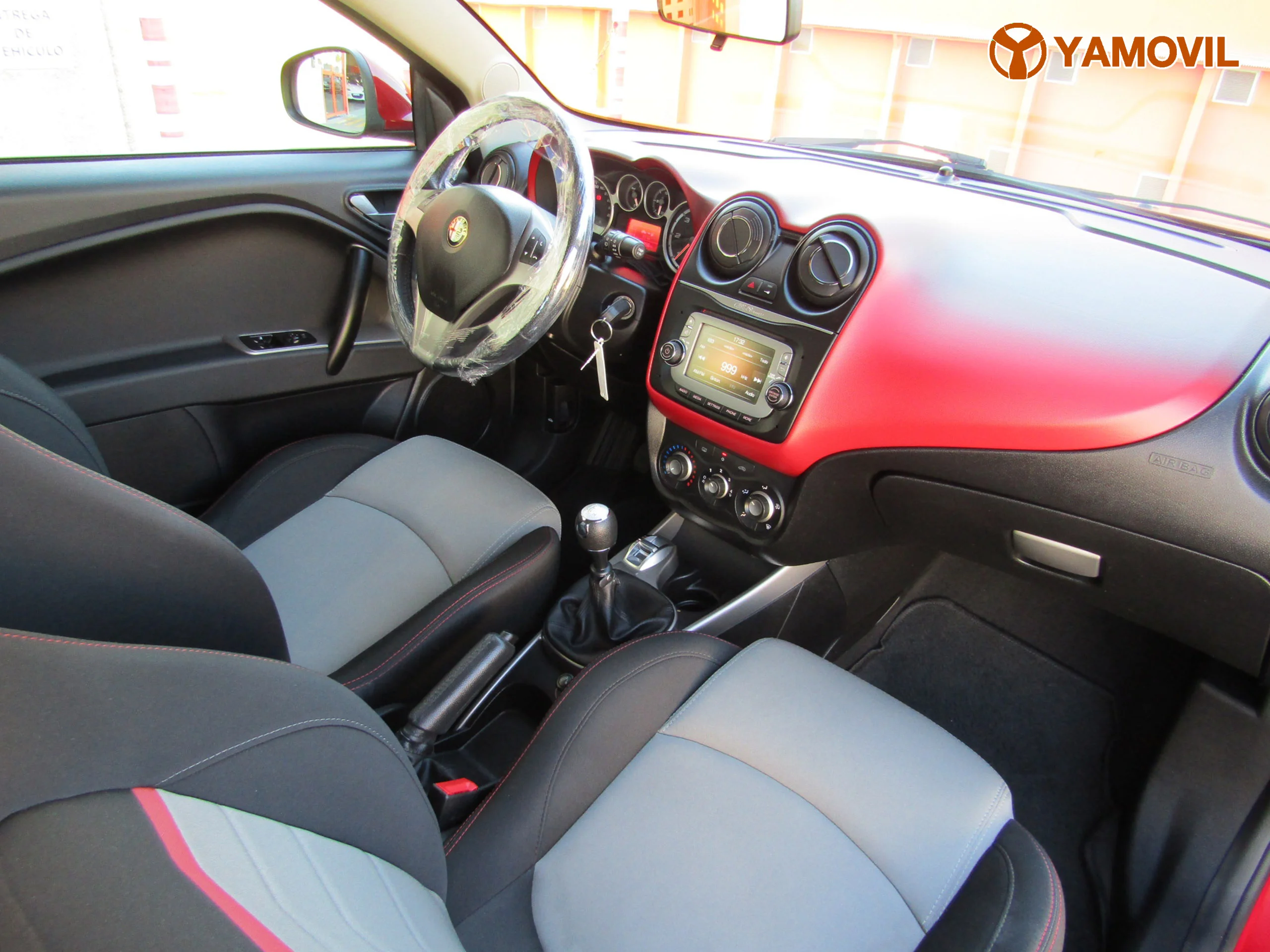 Alfa Romeo MiTo 1.3JTDm DISTINTIVE - Foto 14