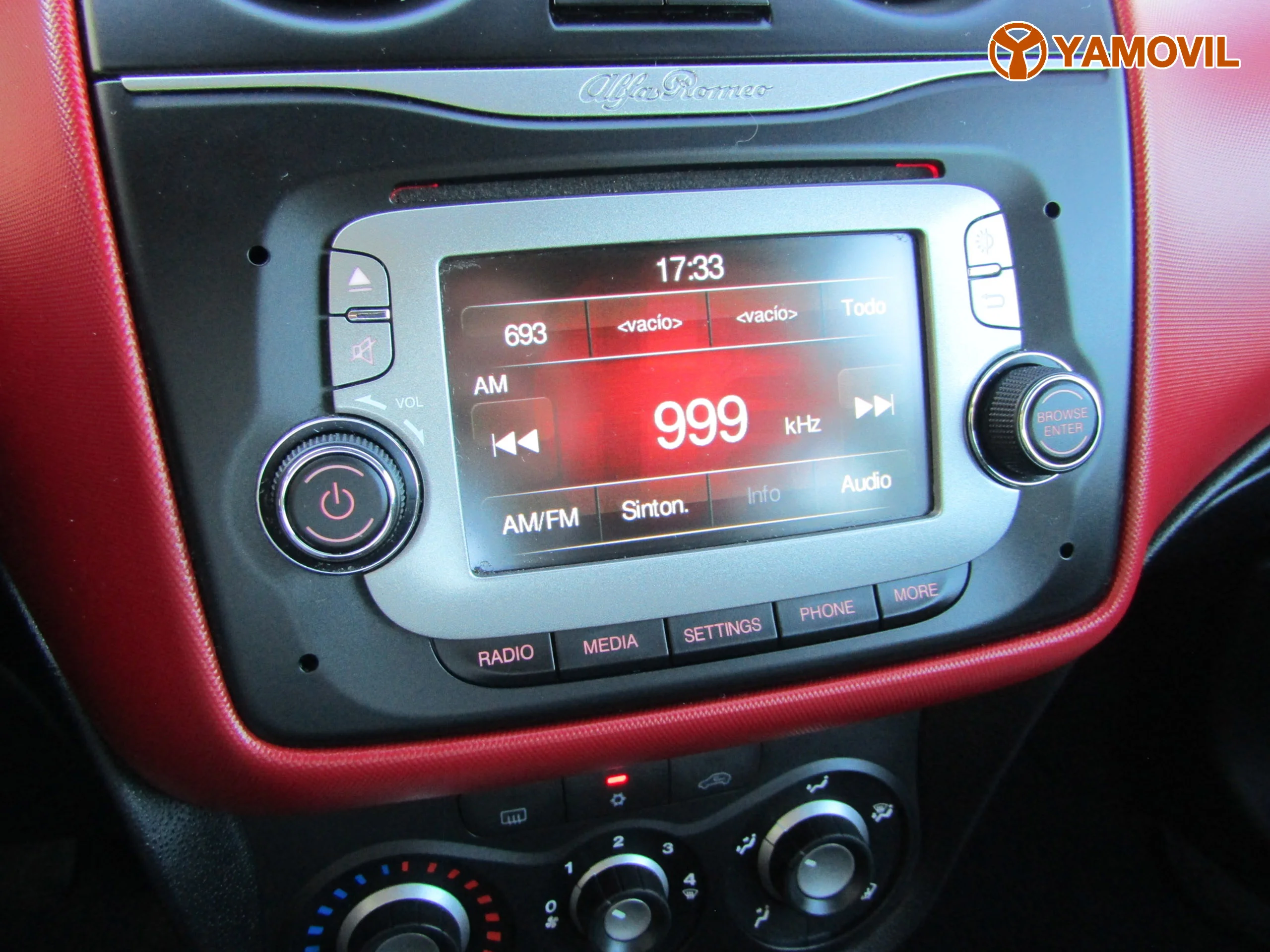 Alfa Romeo MiTo 1.3JTDm DISTINTIVE - Foto 23