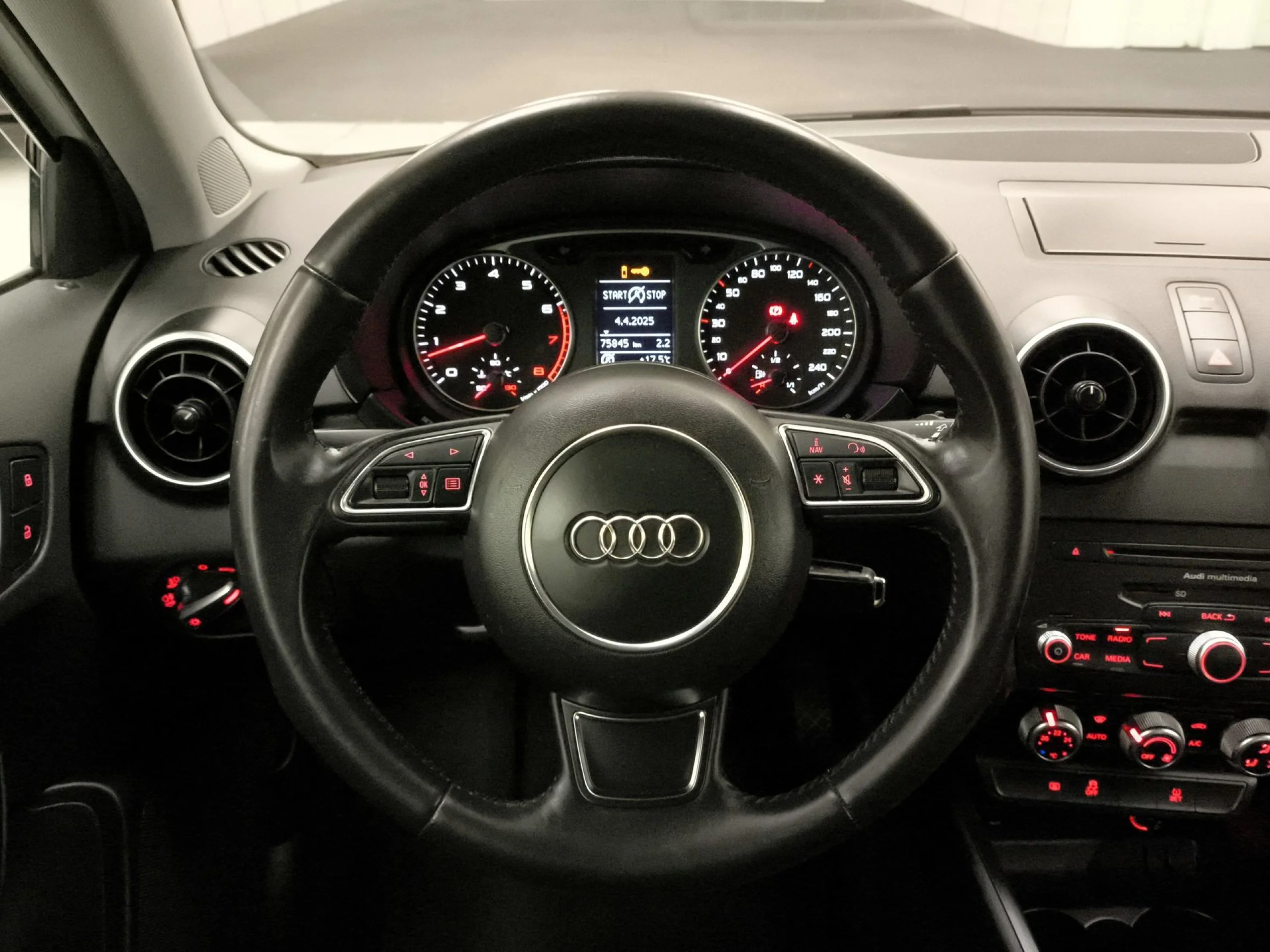 Audi A1 Adrenalin 1.2 TFSI  63 kW (86 CV) - Foto 14