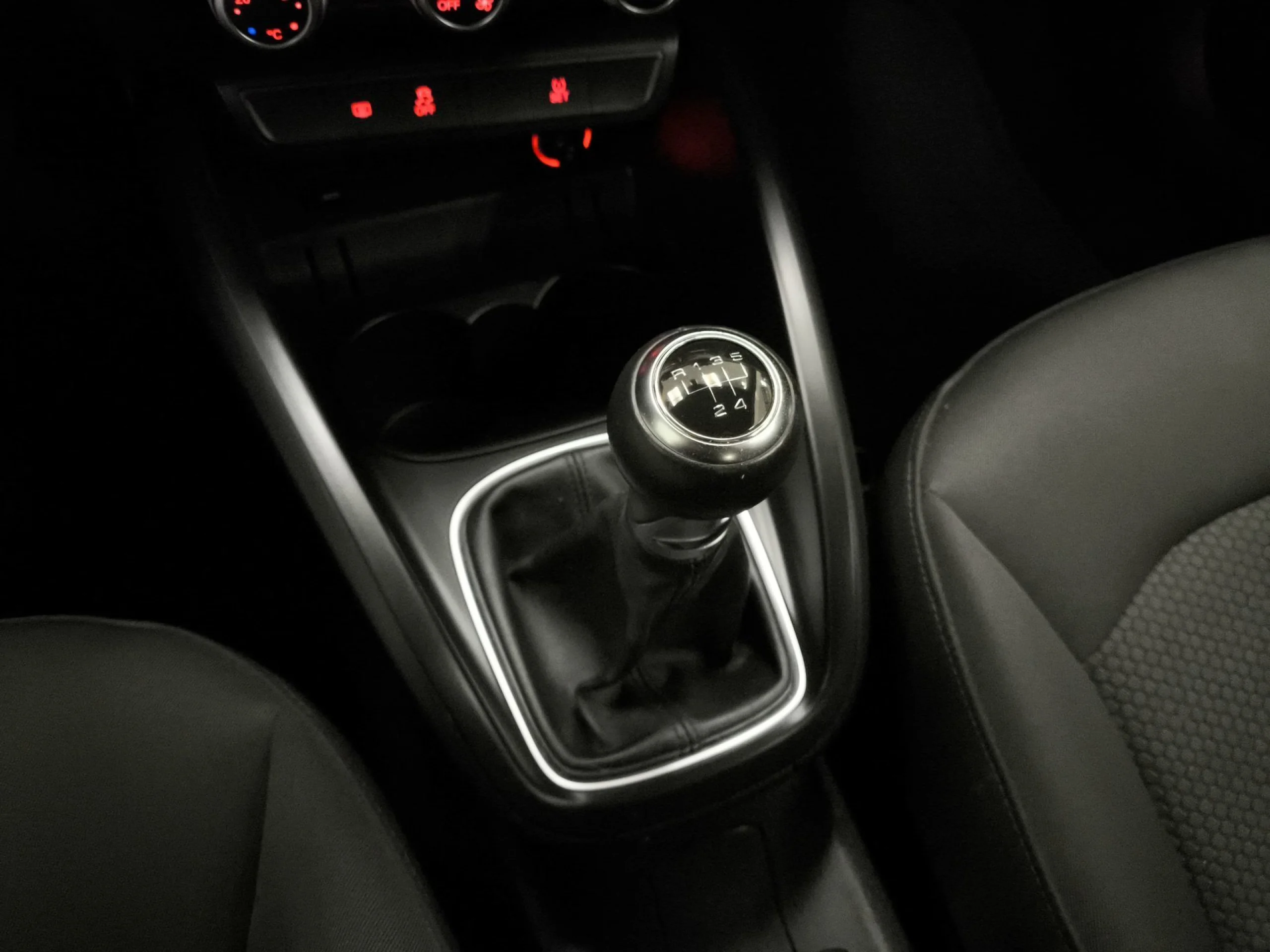 Audi A1 Adrenalin 1.2 TFSI  63 kW (86 CV) - Foto 18
