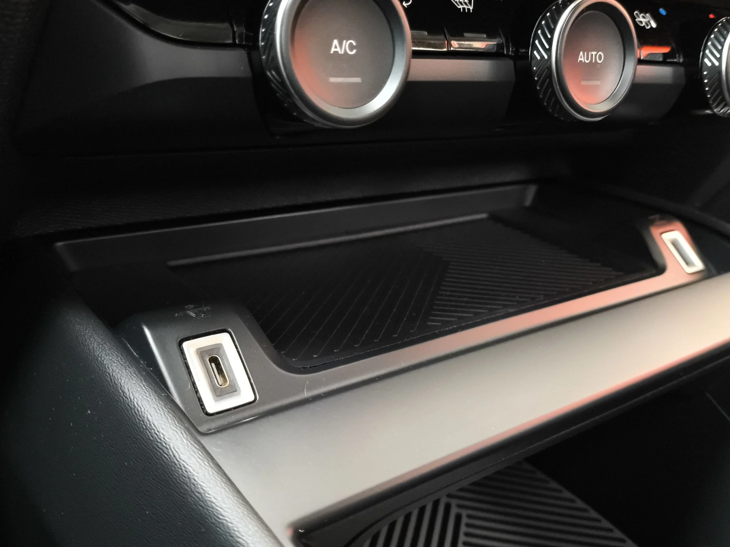 Citroen C4 PureTech 130 SANDS Feel 96 kW (130 CV) - Foto 25