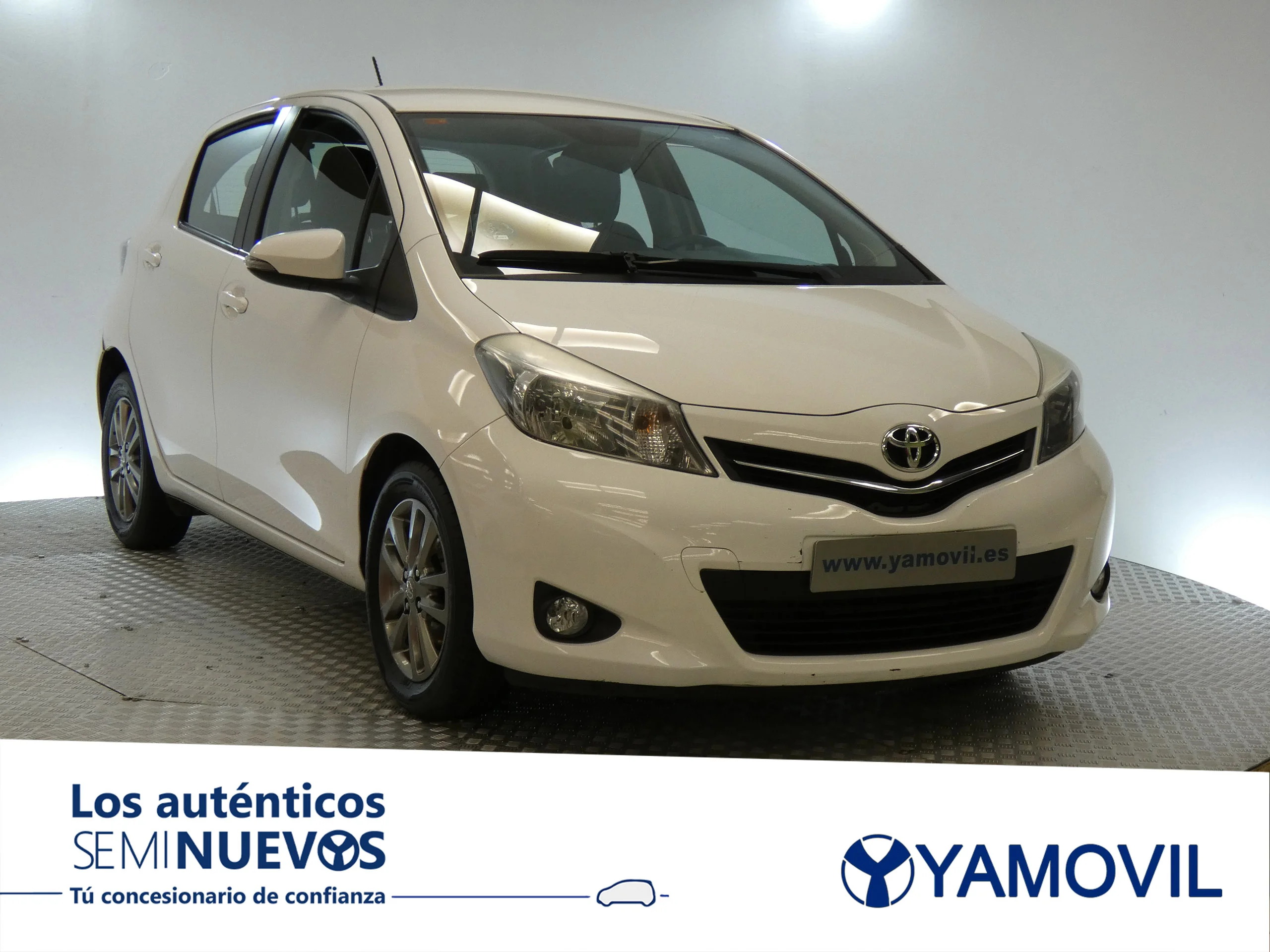 Toyota Yaris 1.3i CITY 3P - Foto 2