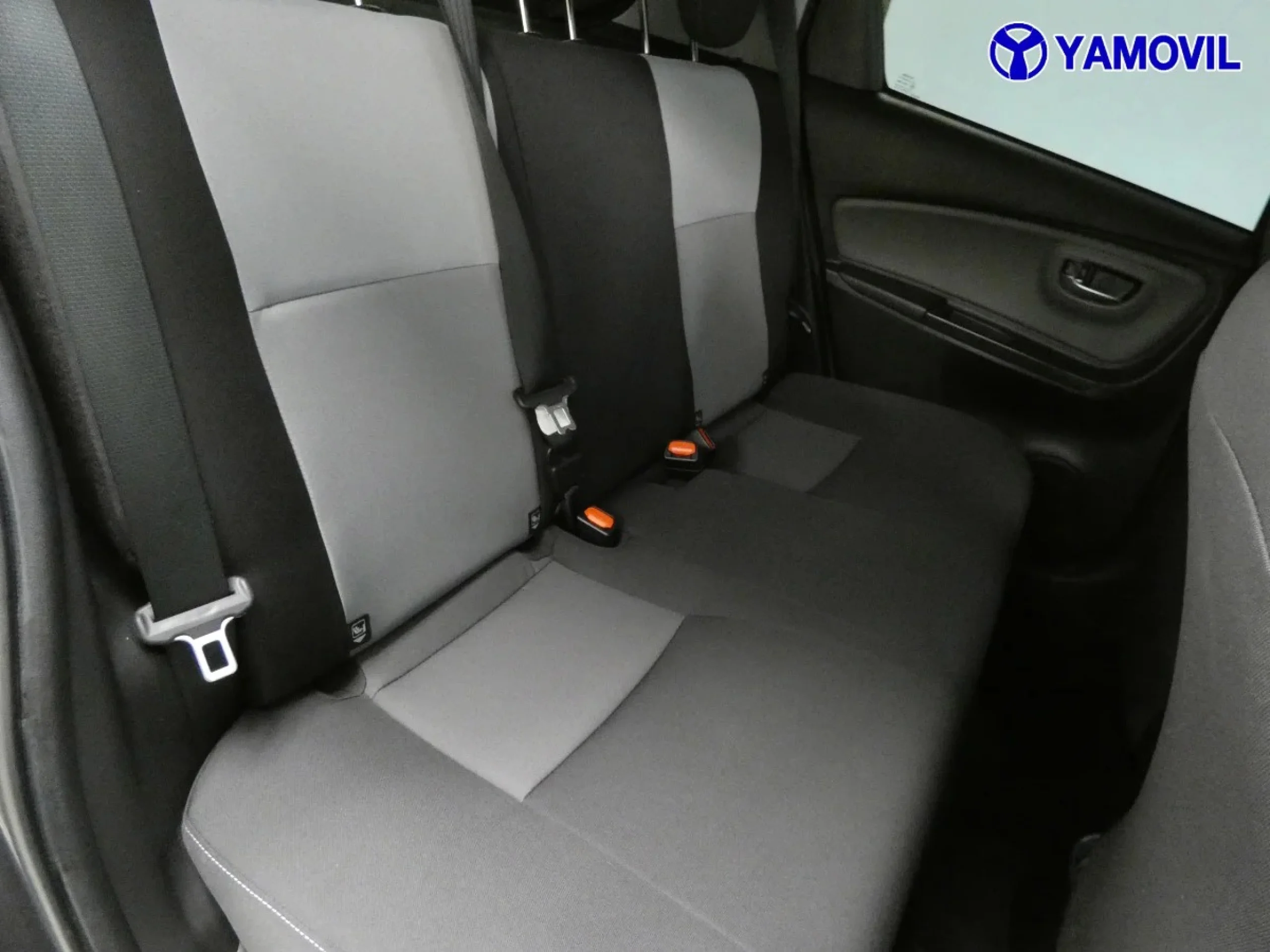 Toyota Yaris 1.5 Hybrid Active 74 kW (100 CV) - Foto 16