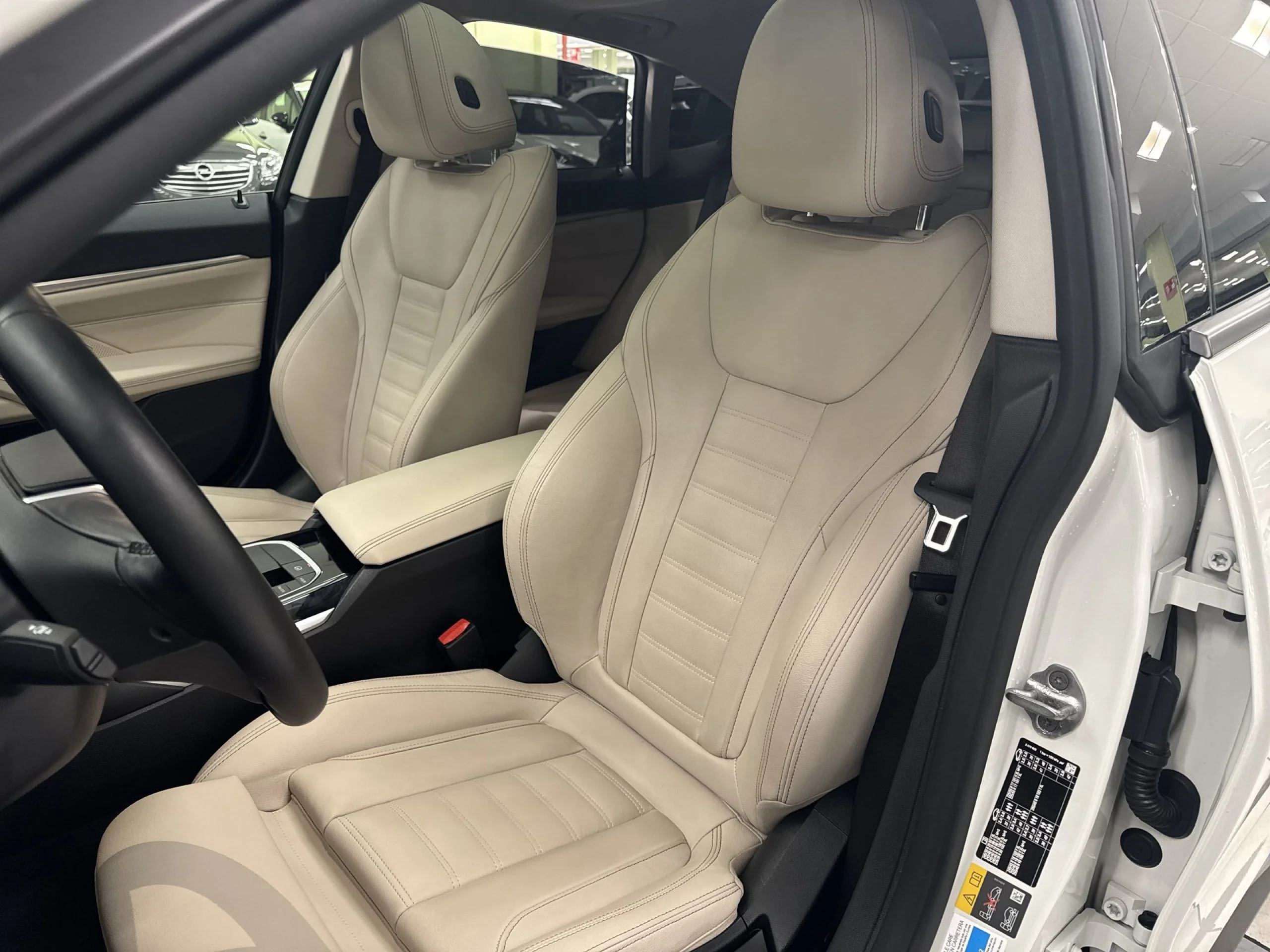 BMW I4 eDrive40 250 kW (340 CV) - Foto 8