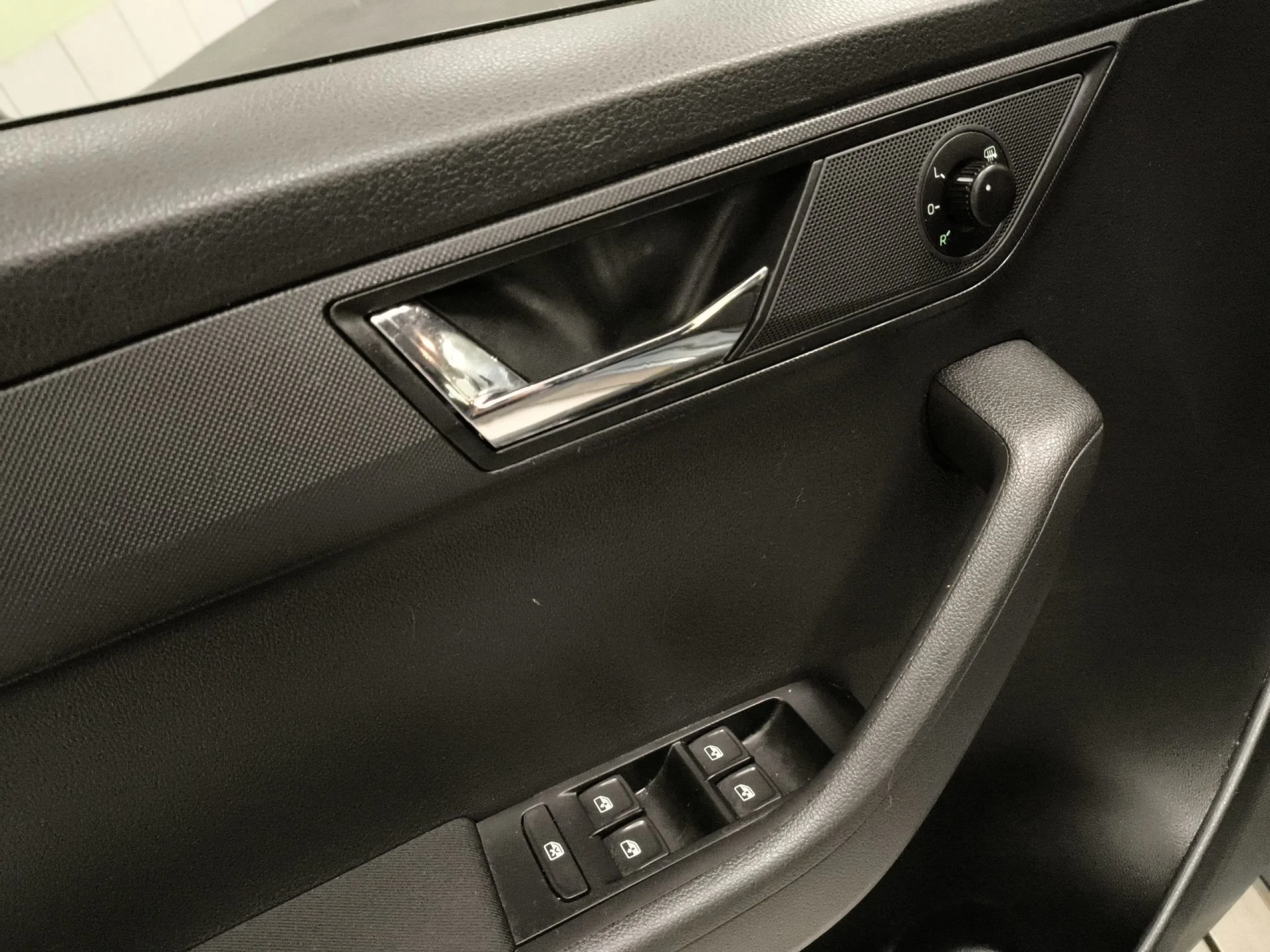 Skoda Fabia Combi 1.0 TSI  Like 81 kW (110 CV) - Foto 10