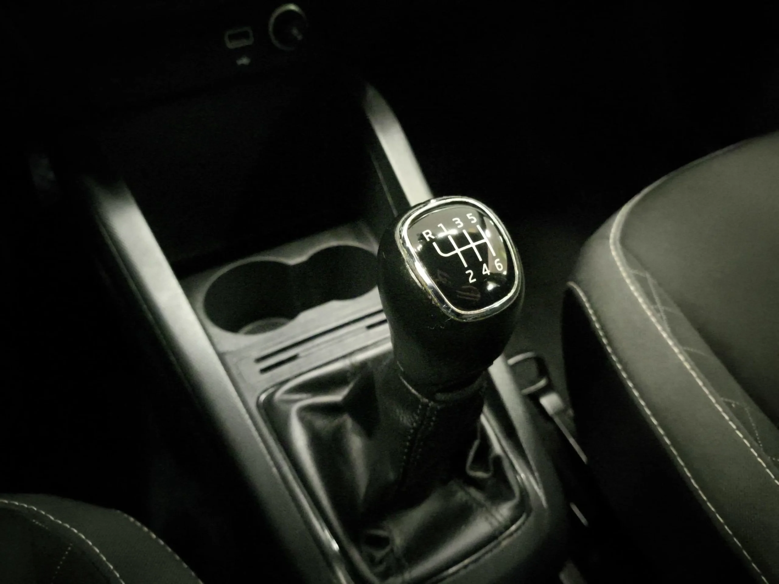 Skoda Fabia Combi 1.0 TSI  Like 81 kW (110 CV) - Foto 20