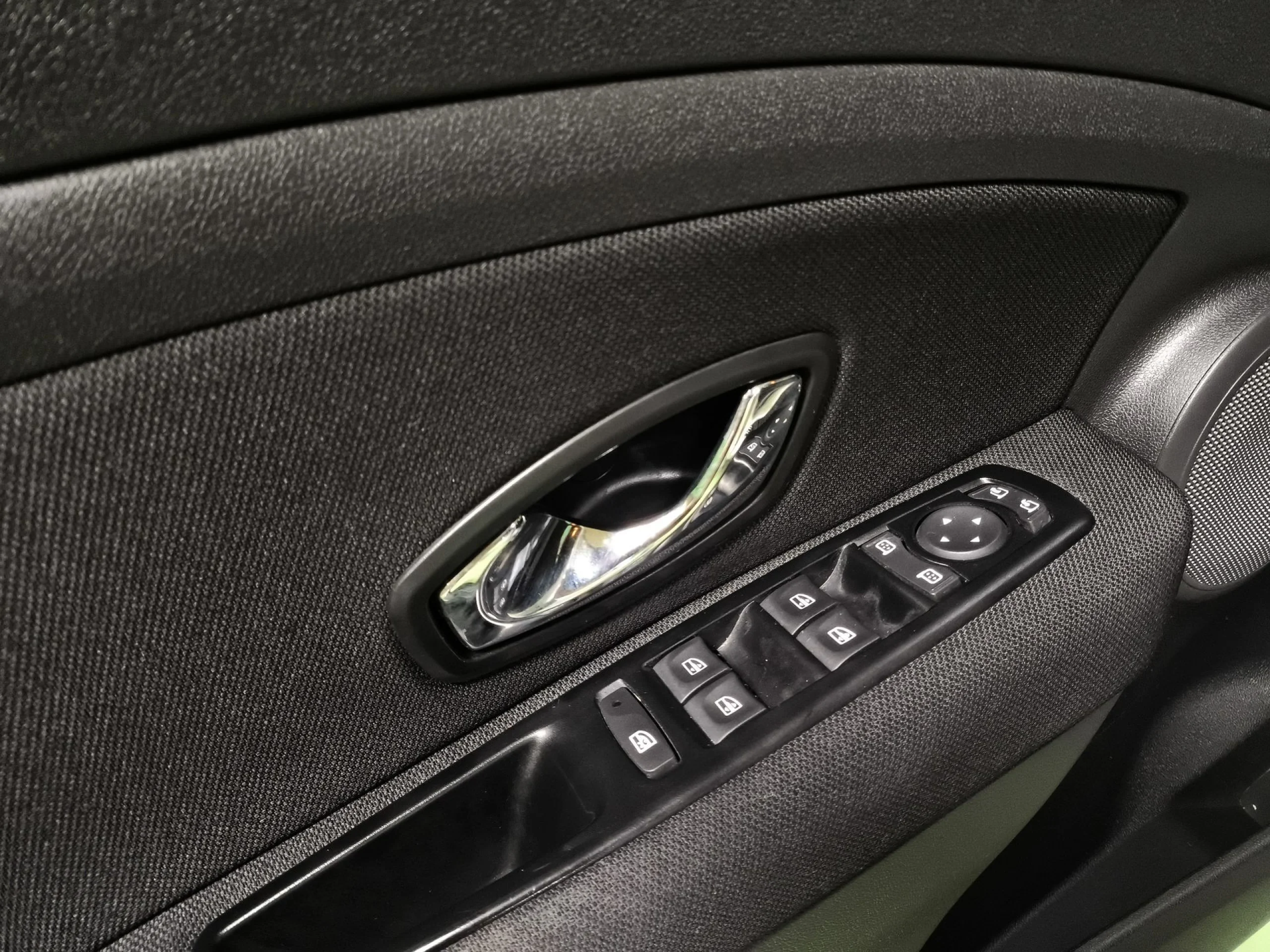 Renault Fluence 1.6 16v Limited 81 kW (110 CV) - Foto 10