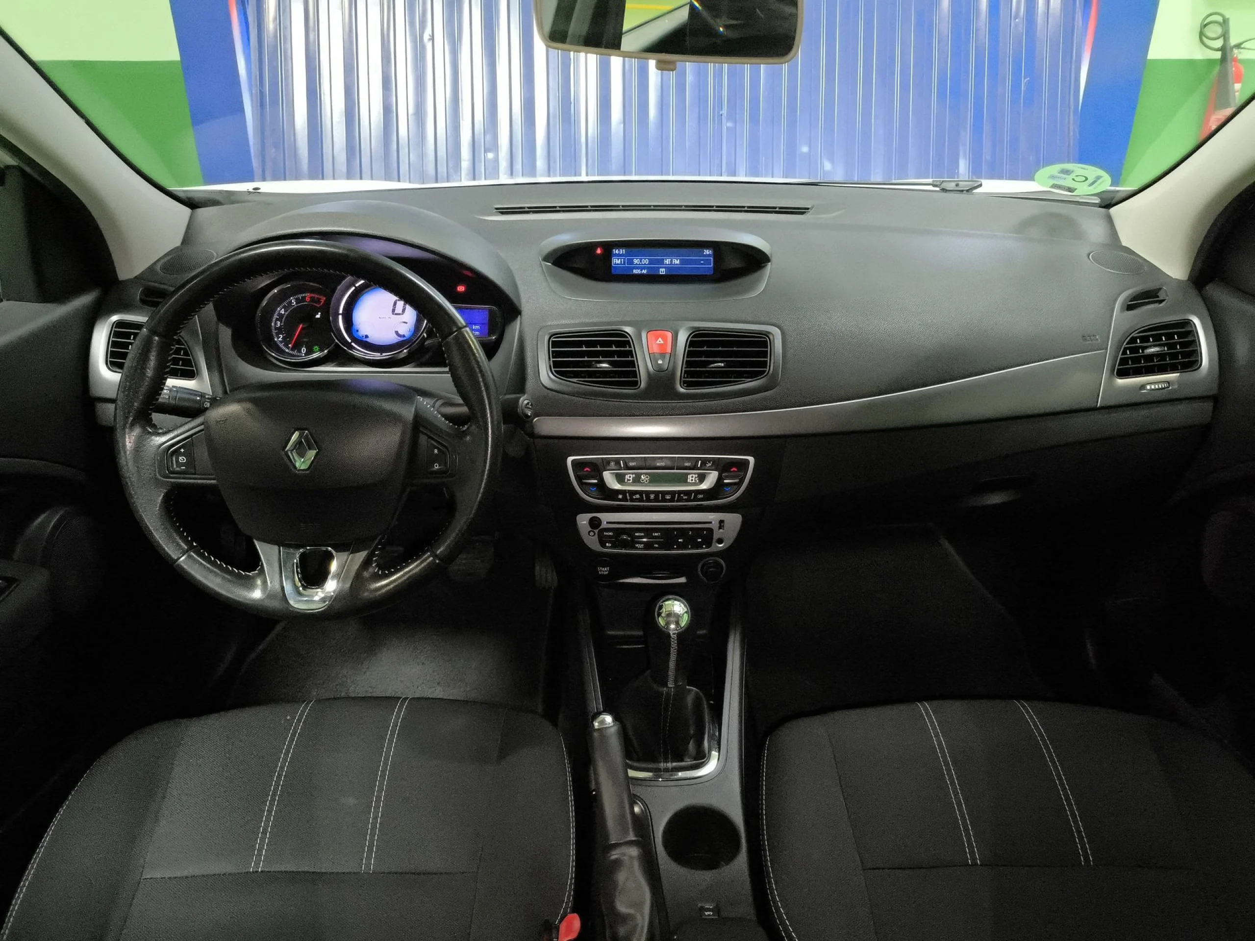 Renault Fluence 1.6 16v Limited 81 kW (110 CV) - Foto 11