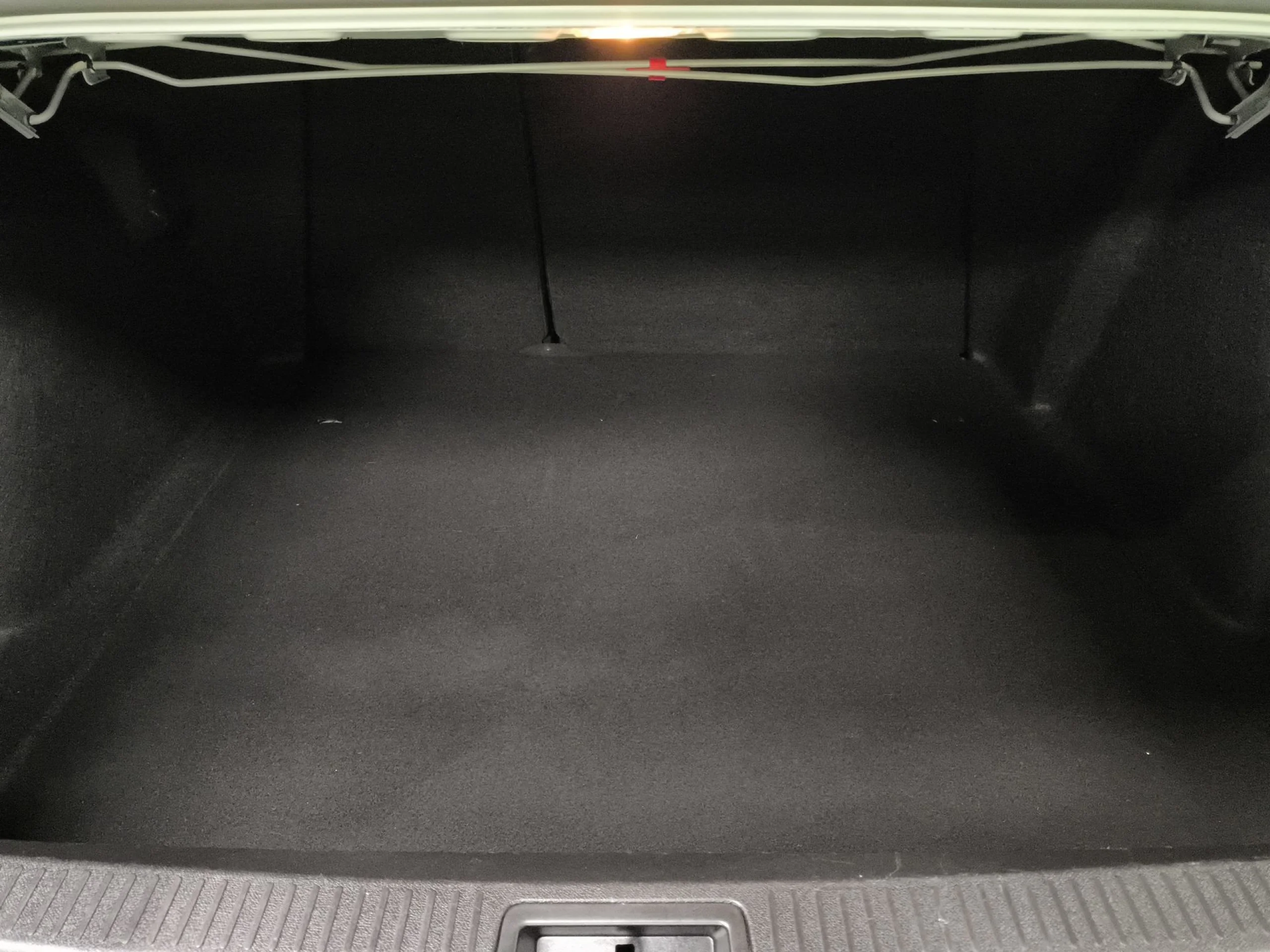 Renault Fluence 1.6 16v Limited 81 kW (110 CV) - Foto 21