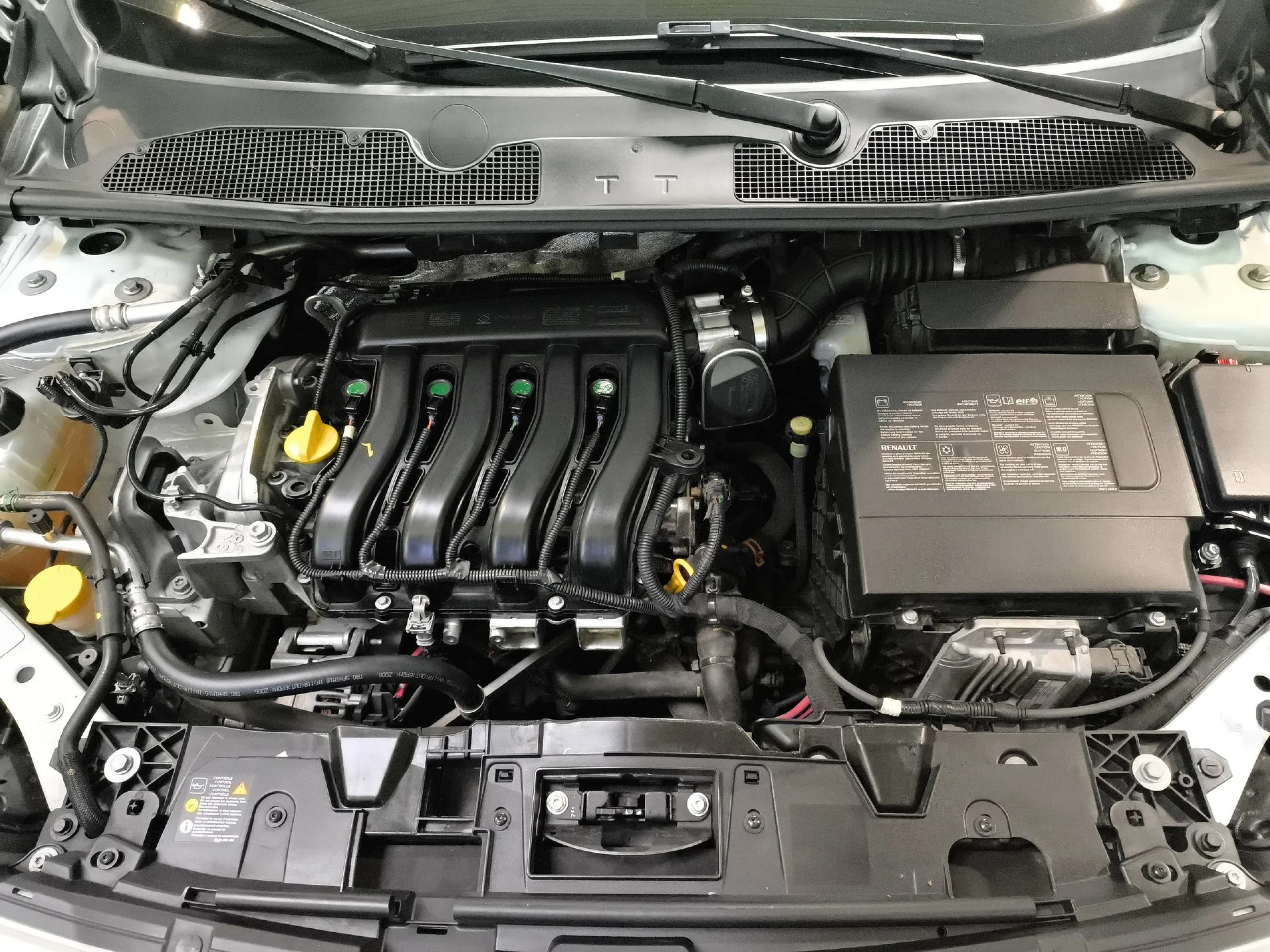 Renault Fluence 1.6 16v Limited 81 kW (110 CV) - Foto 23