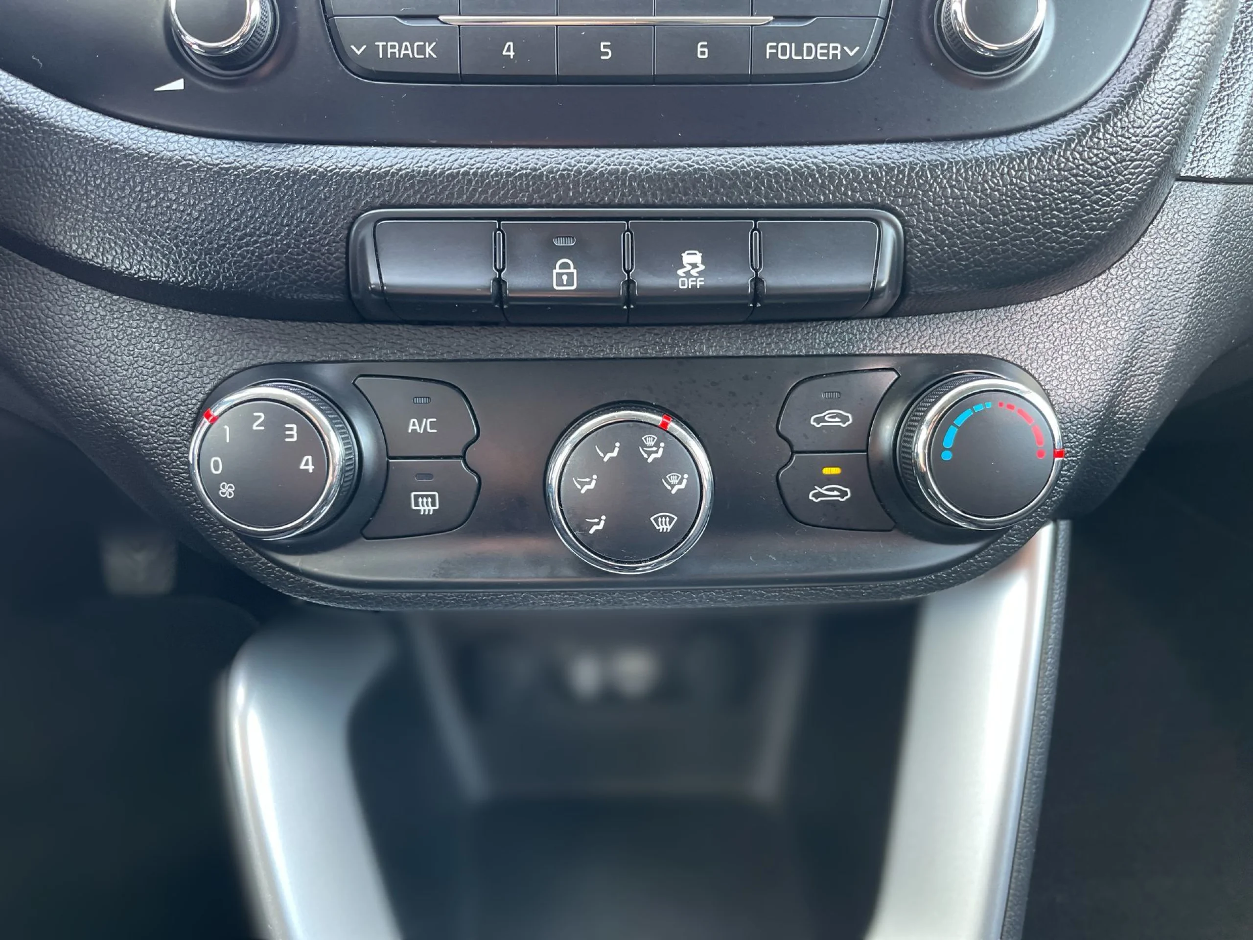 Kia Ceed 1.4 CVVT Concept Plus 74 kW (100 CV) - Foto 13