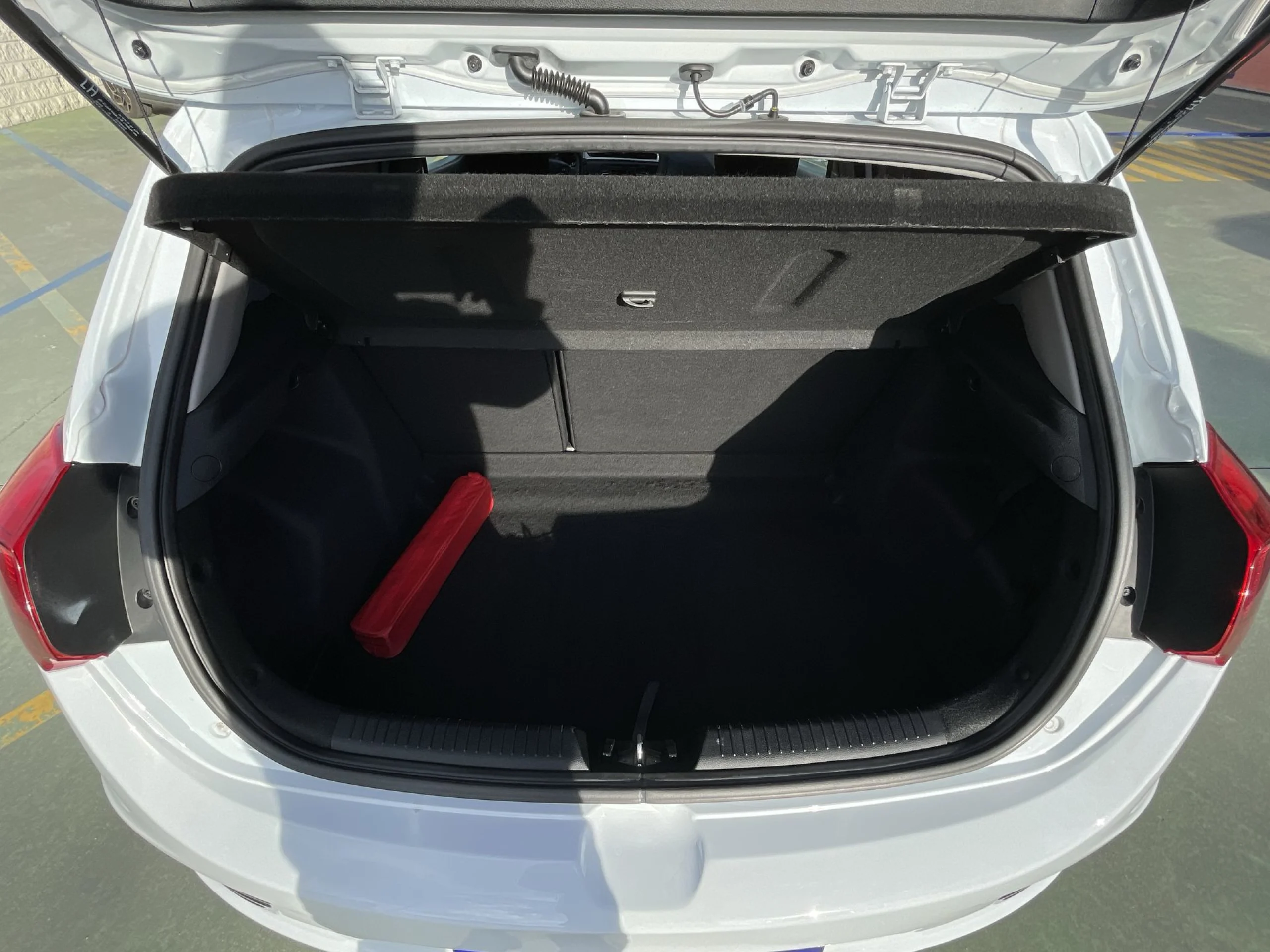 Kia Ceed 1.4 CVVT Concept Plus 74 kW (100 CV) - Foto 17