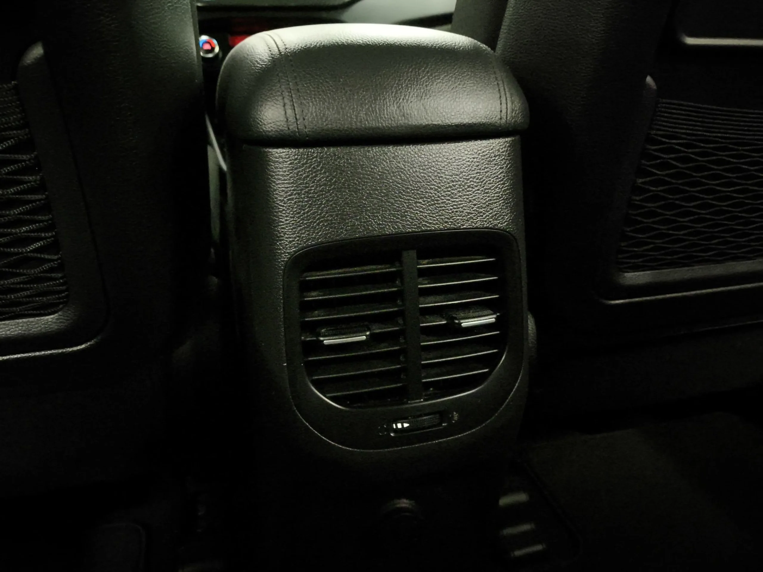 Kia Carens 1.6 GDi Drive 99 kW (135 CV) - Foto 25