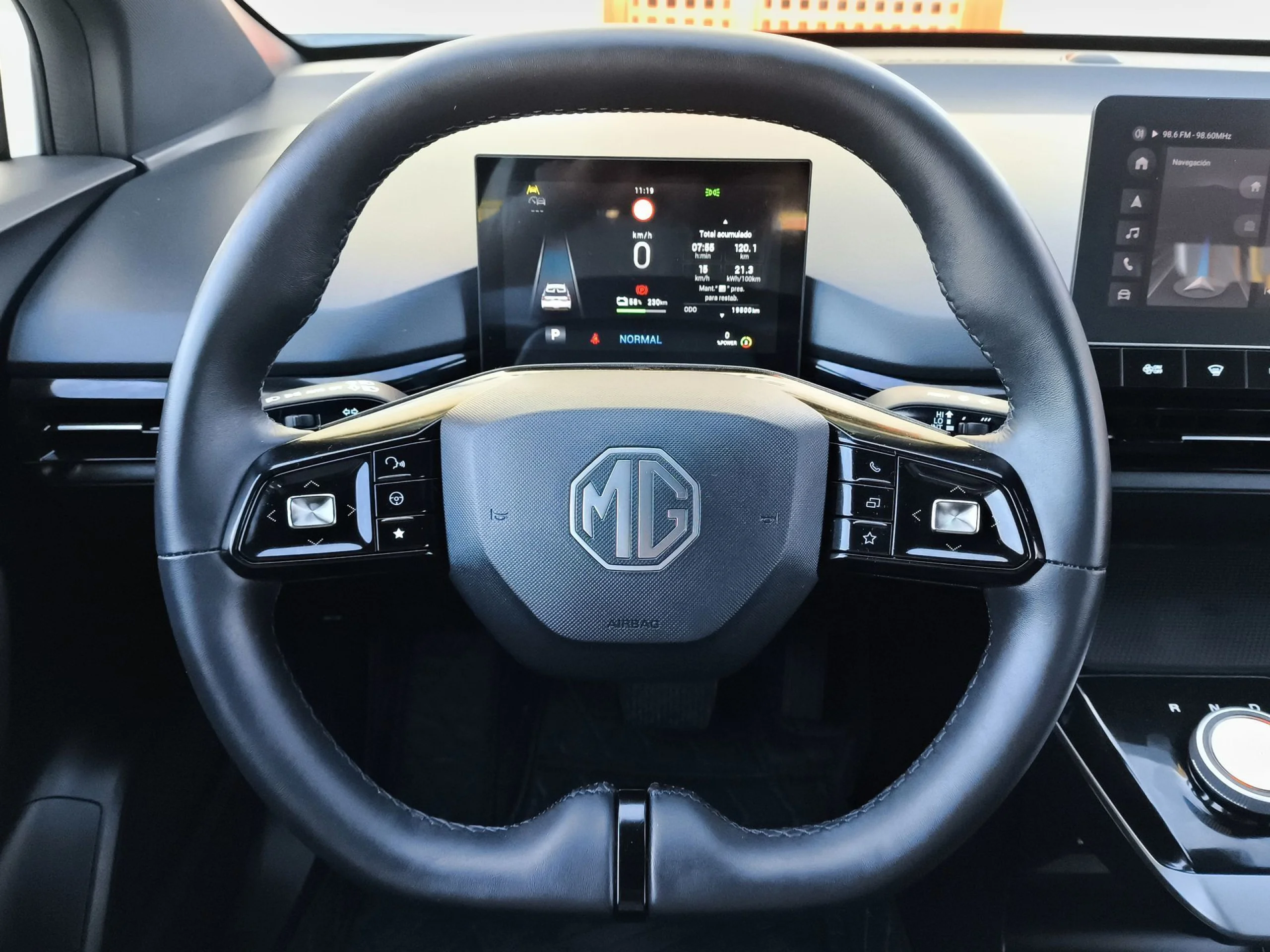 MG MG4 64kWh Comfort 150 kW (204 CV) - Foto 12
