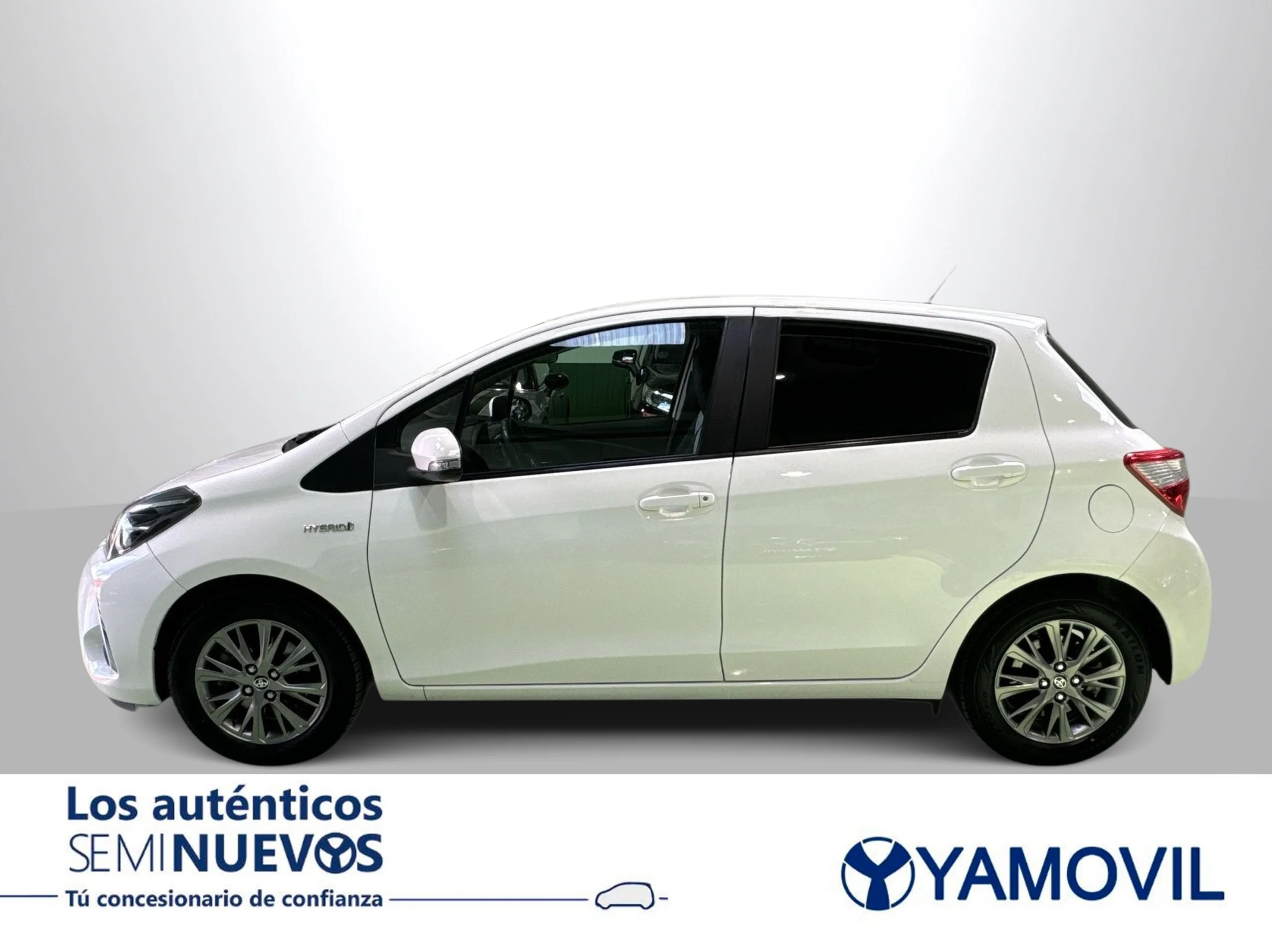 Toyota Yaris 1.5 100H Active Tech 74 kW (100 CV) - Foto 4