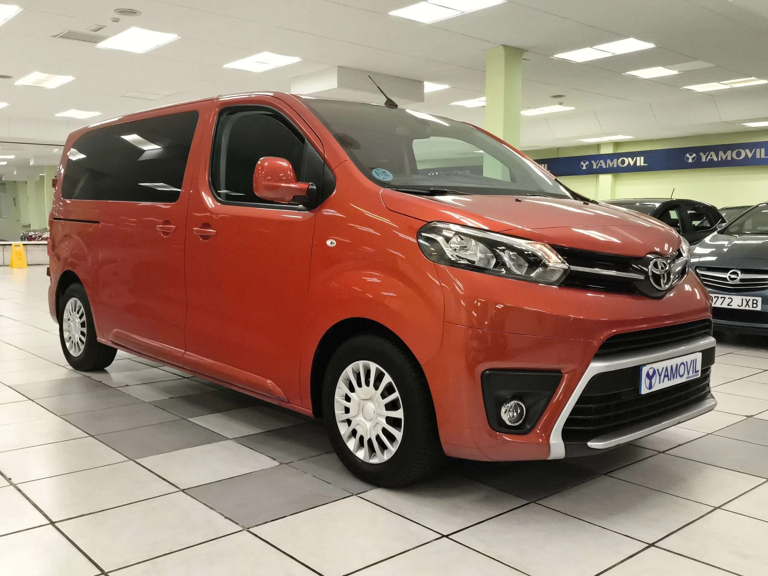 Toyota Proace verso 1.5D VX Shuttle L1 88 kW (120 CV) - Foto 2