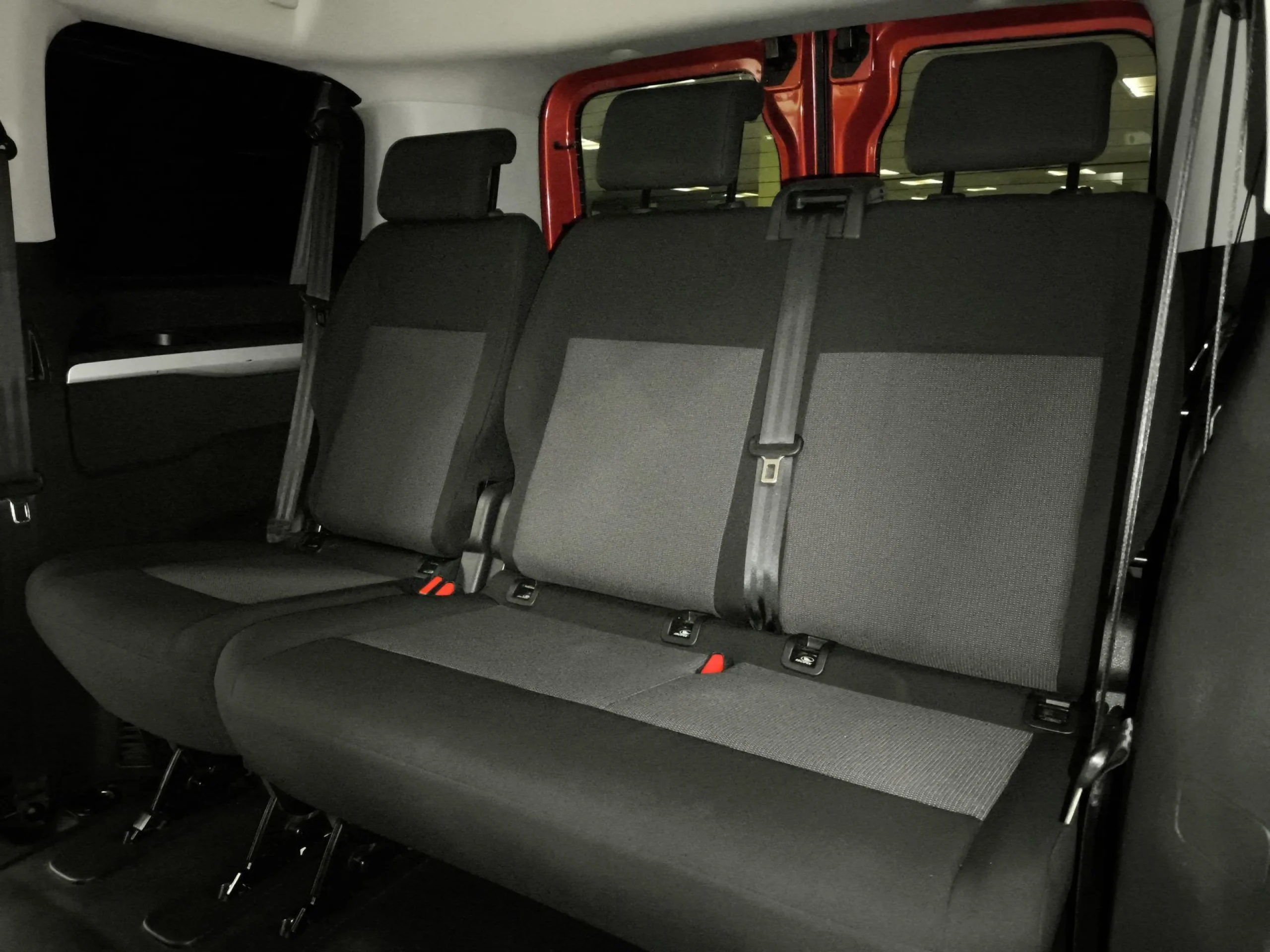 Toyota Proace verso 1.5D VX Shuttle L1 88 kW (120 CV) - Foto 24