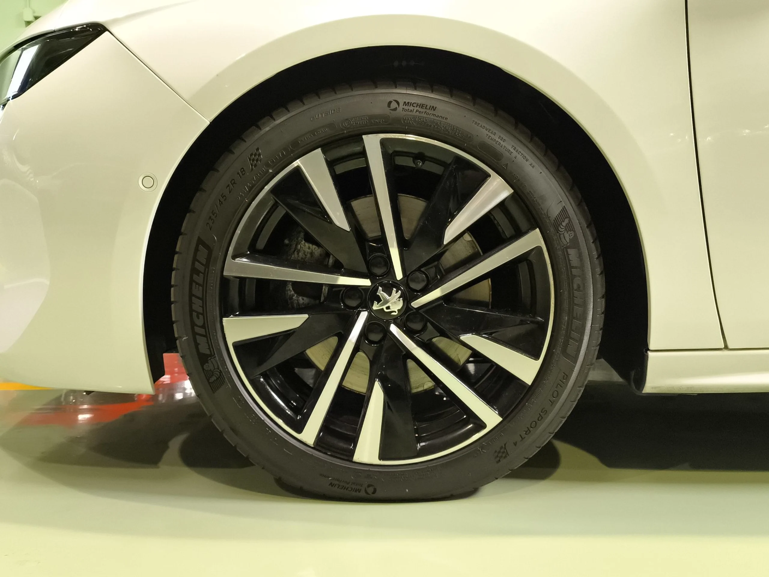 Peugeot 508 sw Hybrid 225 GT e-EAT8 165 kW (225 CV) - Foto 7