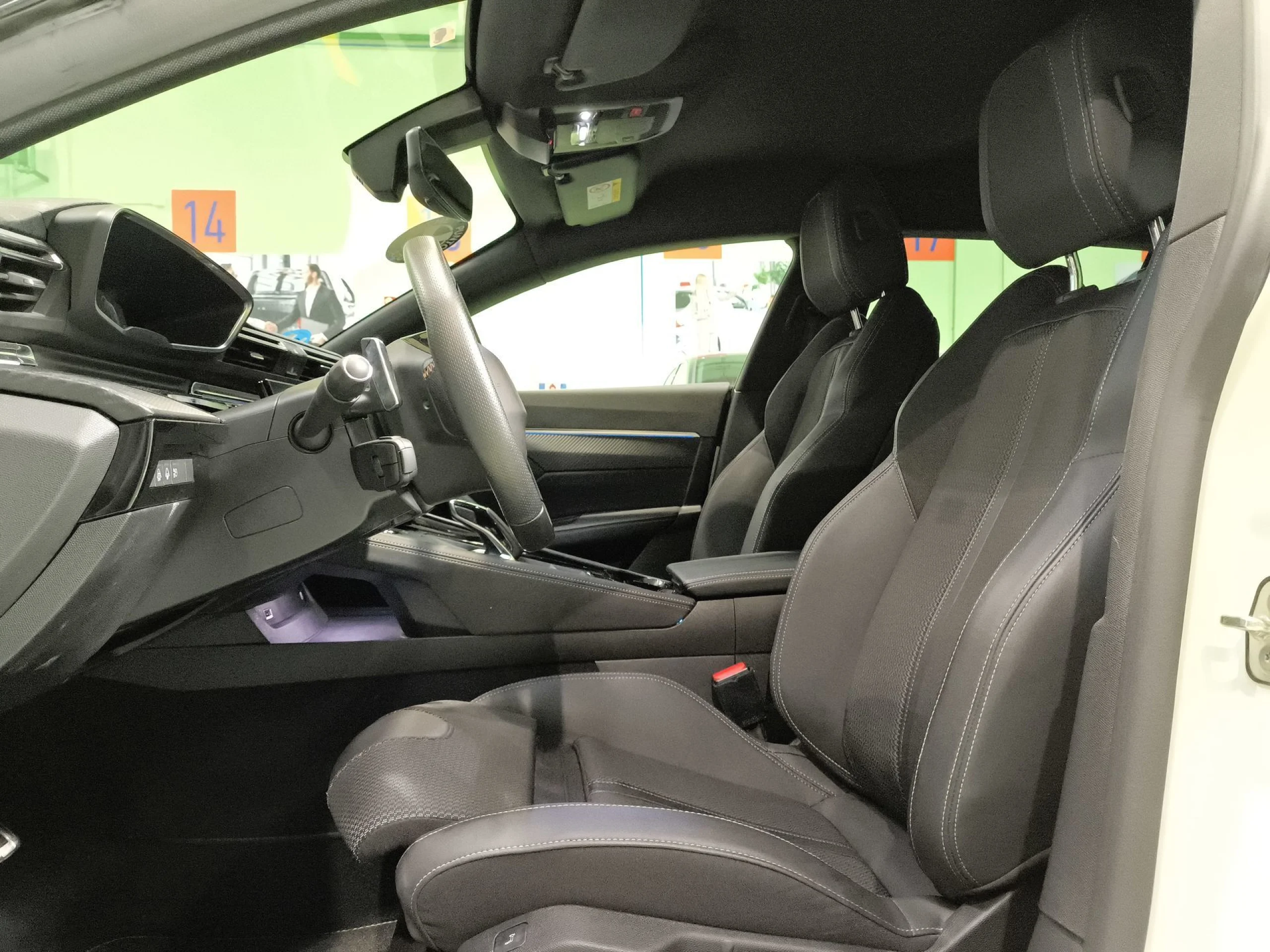 Peugeot 508 sw Hybrid 225 GT e-EAT8 165 kW (225 CV) - Foto 8