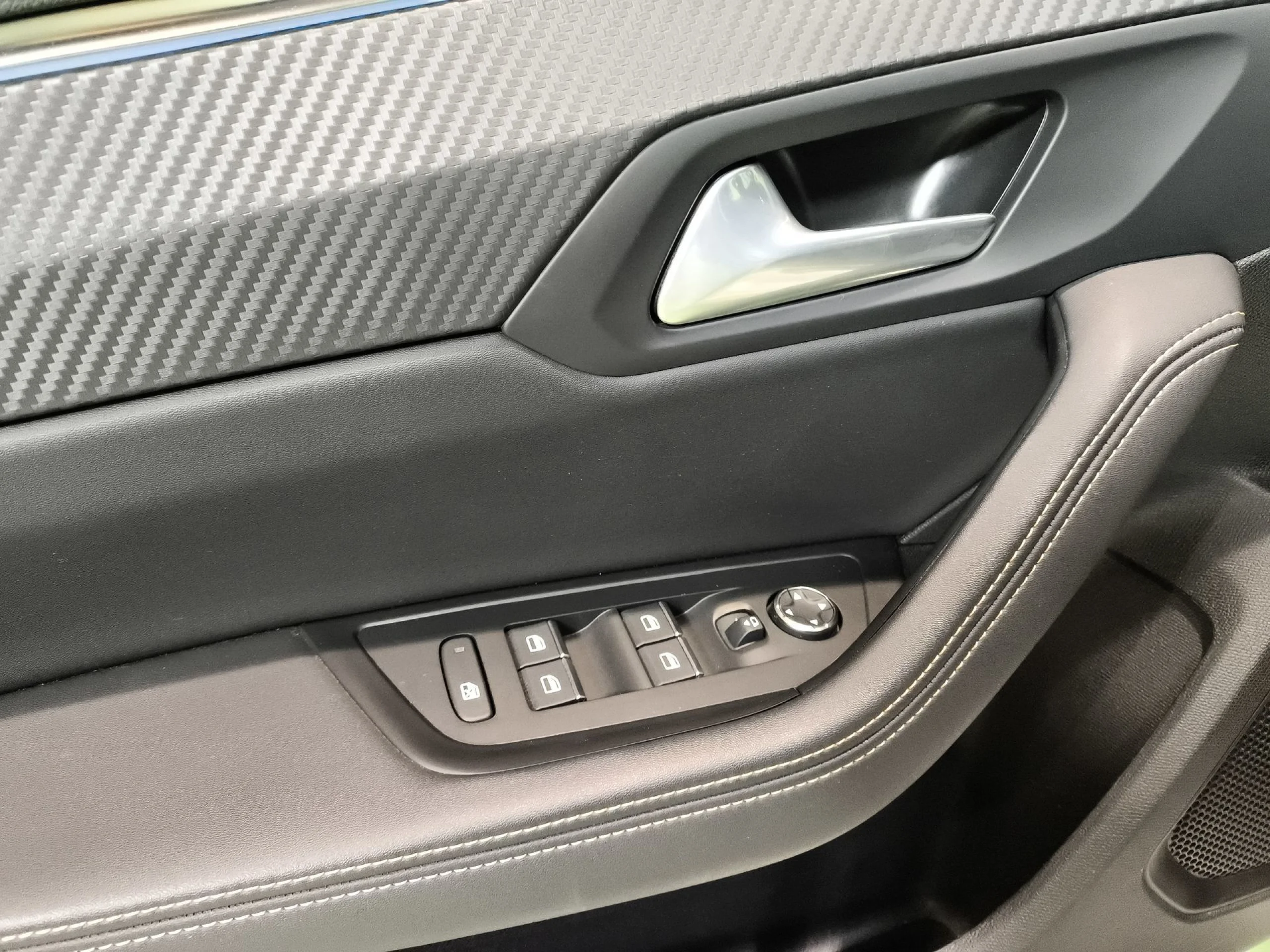 Peugeot 508 sw Hybrid 225 GT e-EAT8 165 kW (225 CV) - Foto 10