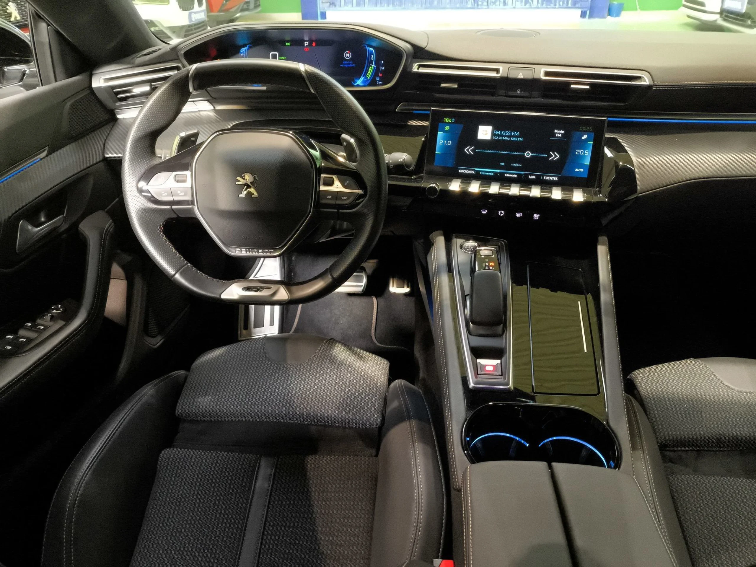 Peugeot 508 sw Hybrid 225 GT e-EAT8 165 kW (225 CV) - Foto 18