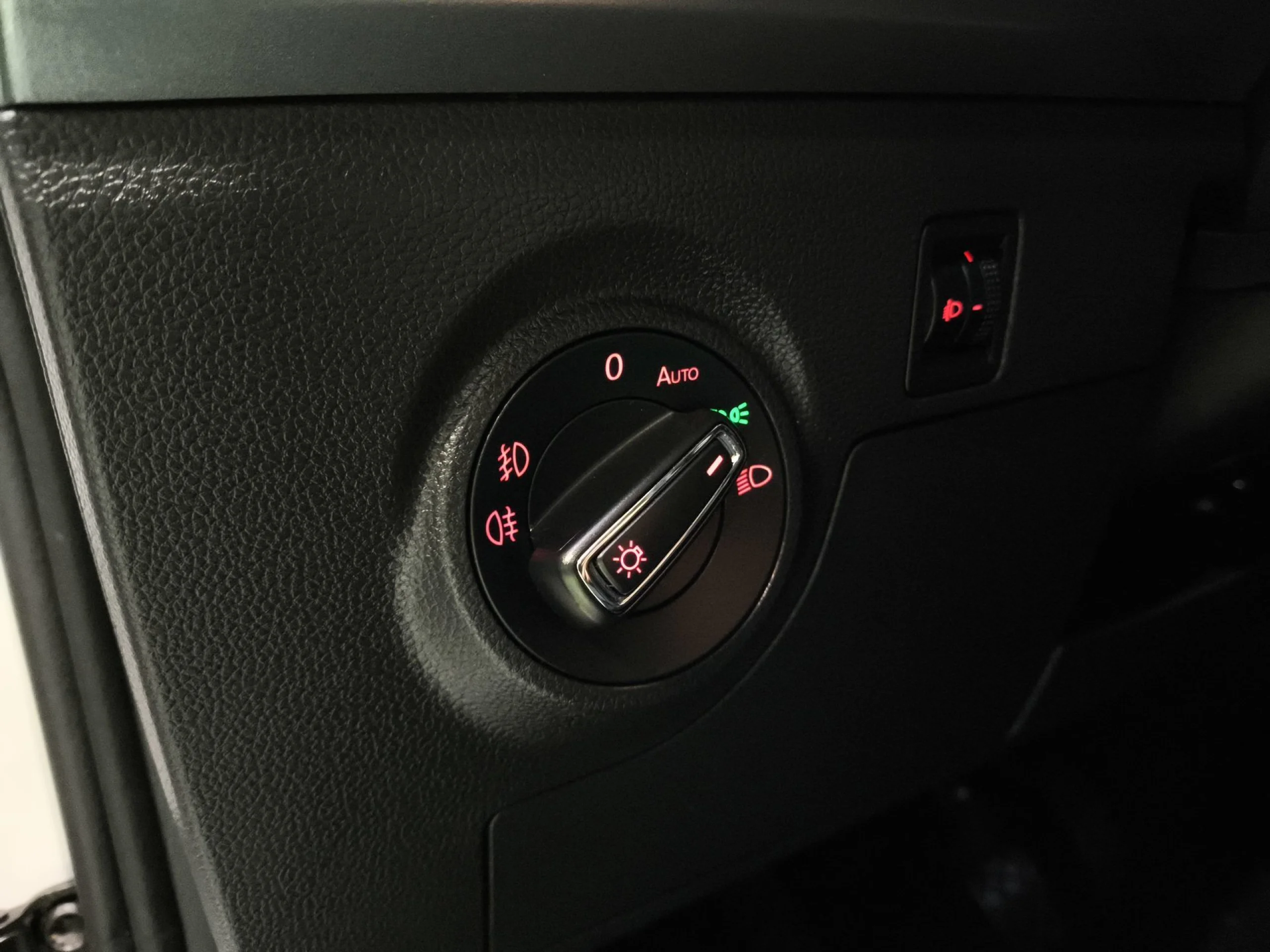 Seat Arona 1.0 TSI Ecomotive SANDS Style 70 kW (95 CV) - Foto 12