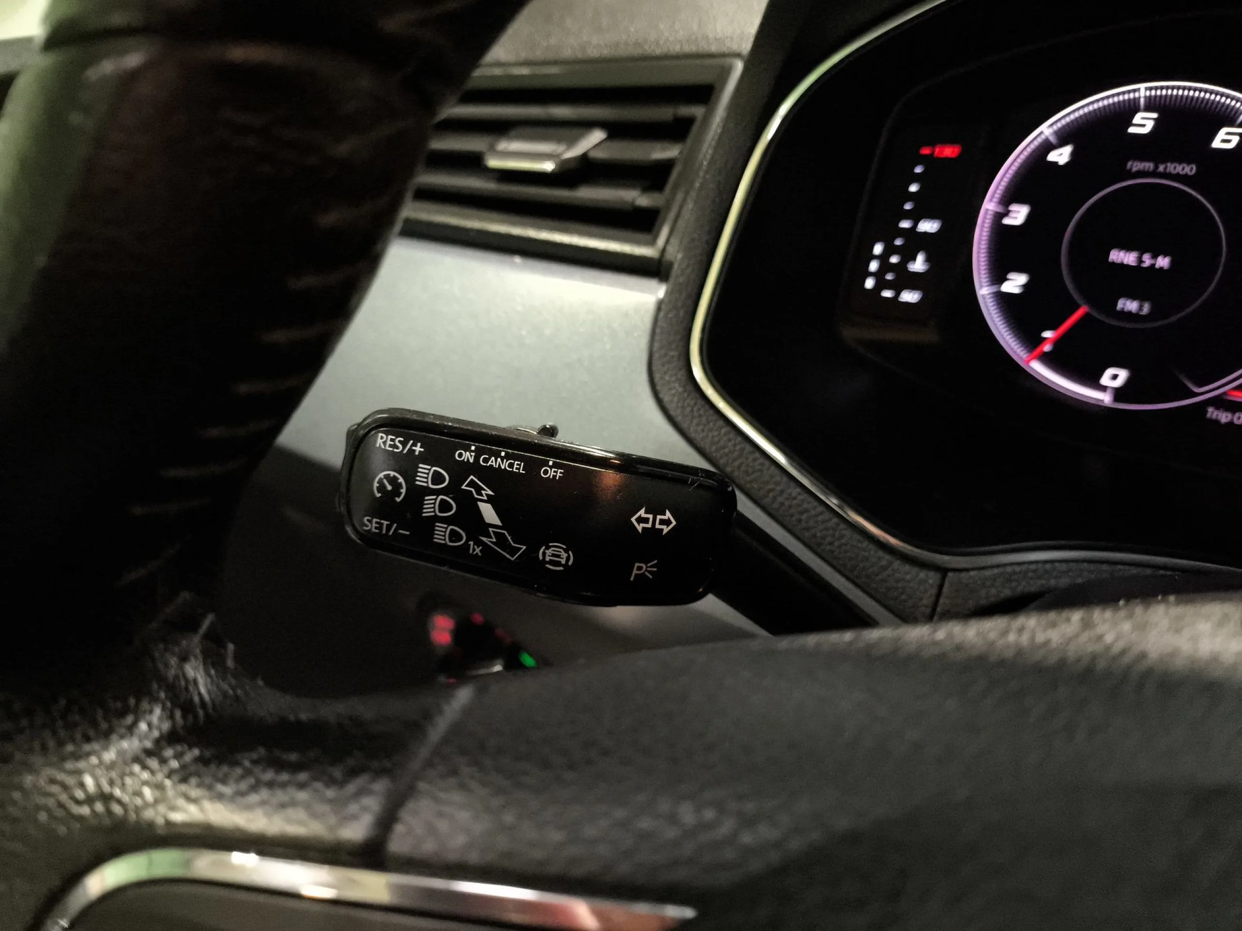 Seat Arona 1.0 TSI Ecomotive SANDS Style 70 kW (95 CV) - Foto 13