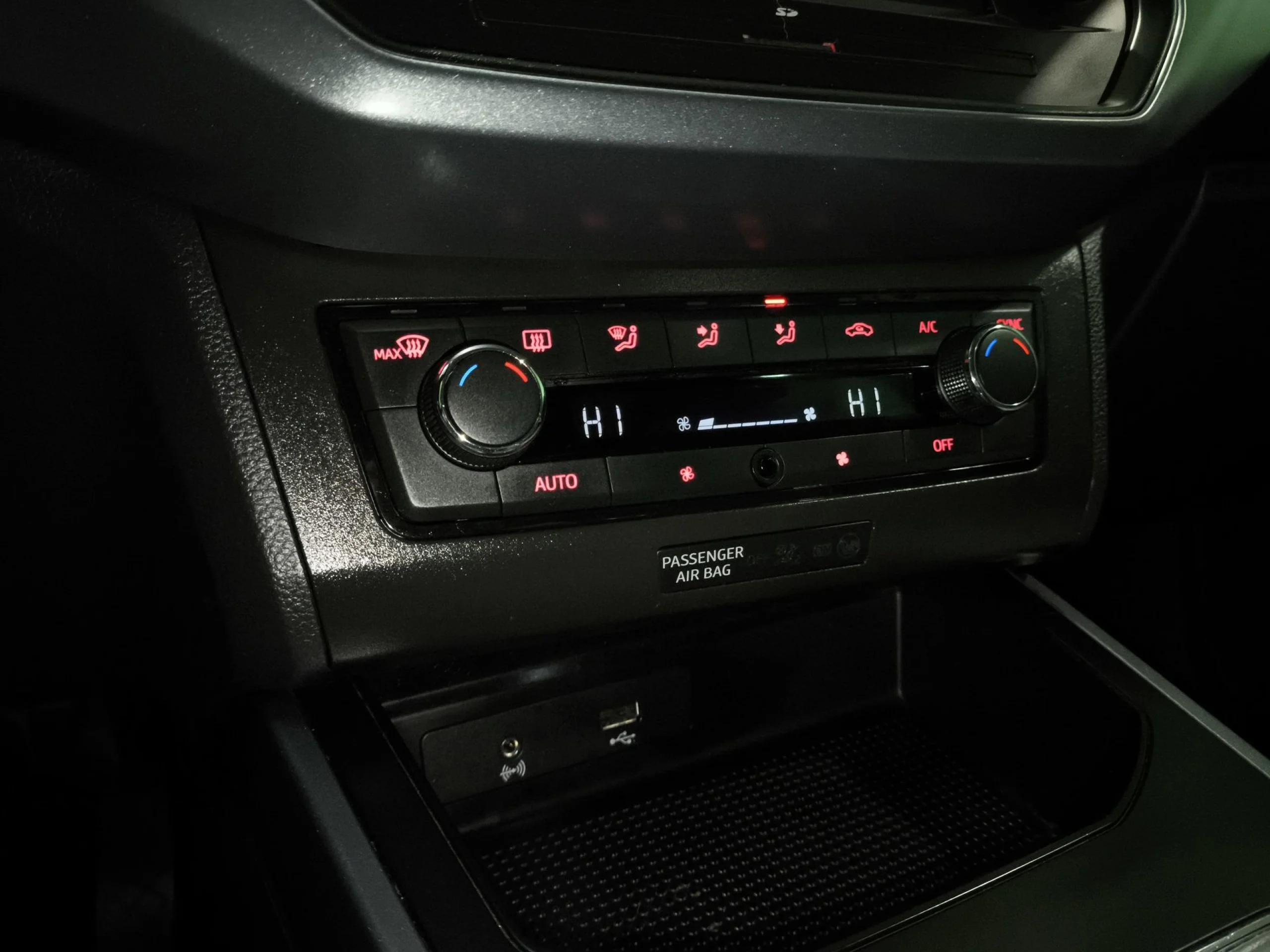 Seat Arona 1.0 TSI Ecomotive SANDS Style 70 kW (95 CV) - Foto 18