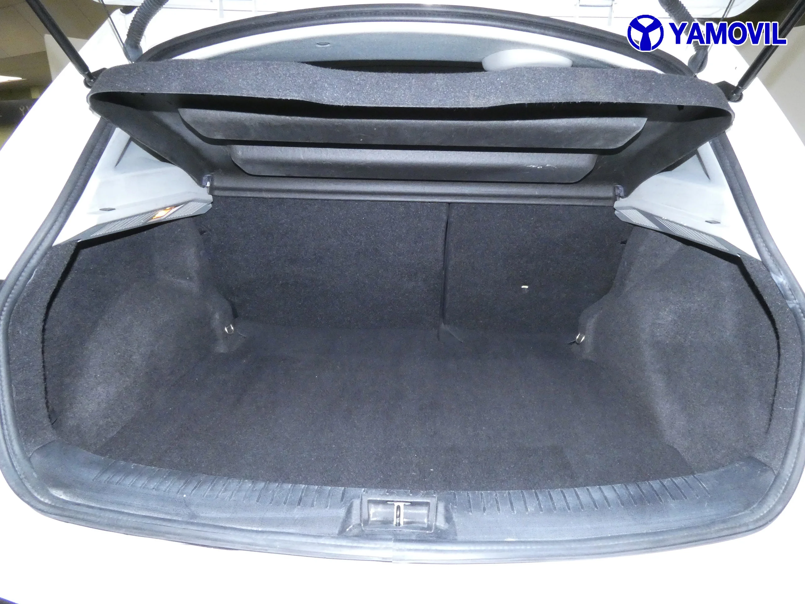 Nissan Qashqai 1.6 DCi TEKNA PREMIUM MAN 4x2 - Foto 8