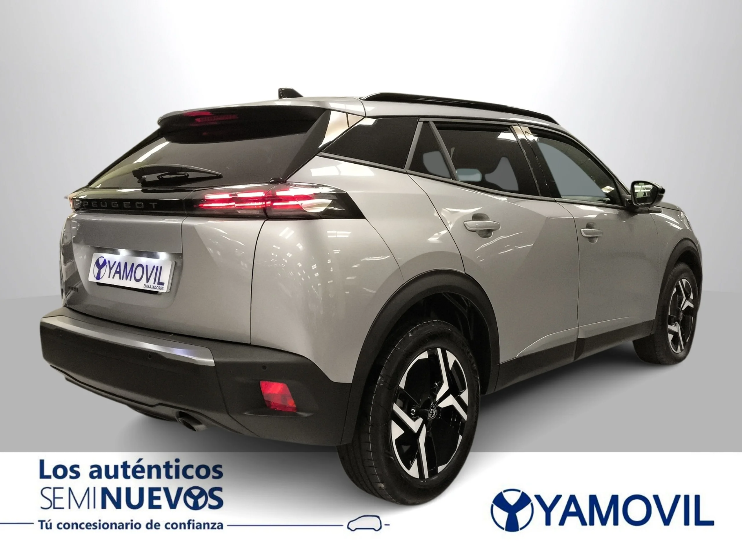 Peugeot 2008 PureTech 100 SANDS Allure 75 kW (100 CV) - Foto 6