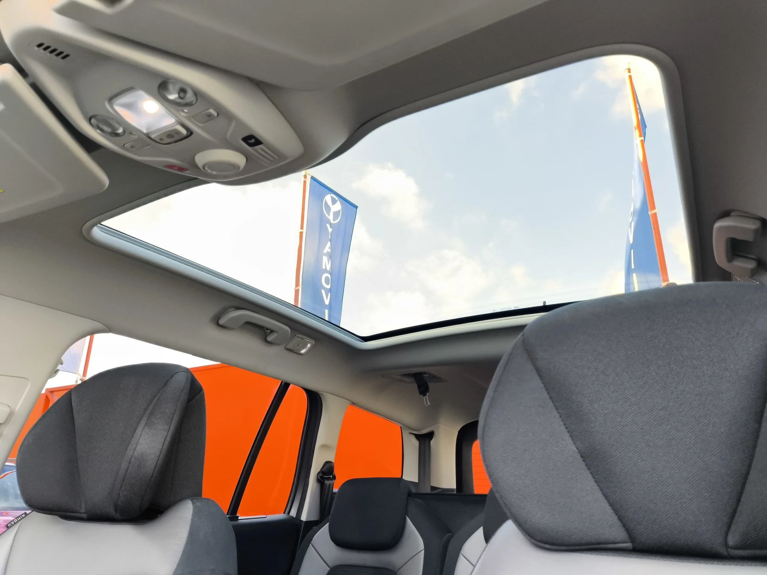 Citroen Grand C4 Spacetourer BlueHDi 130 Shine EAT8 96 kW (130 CV) - Foto 19
