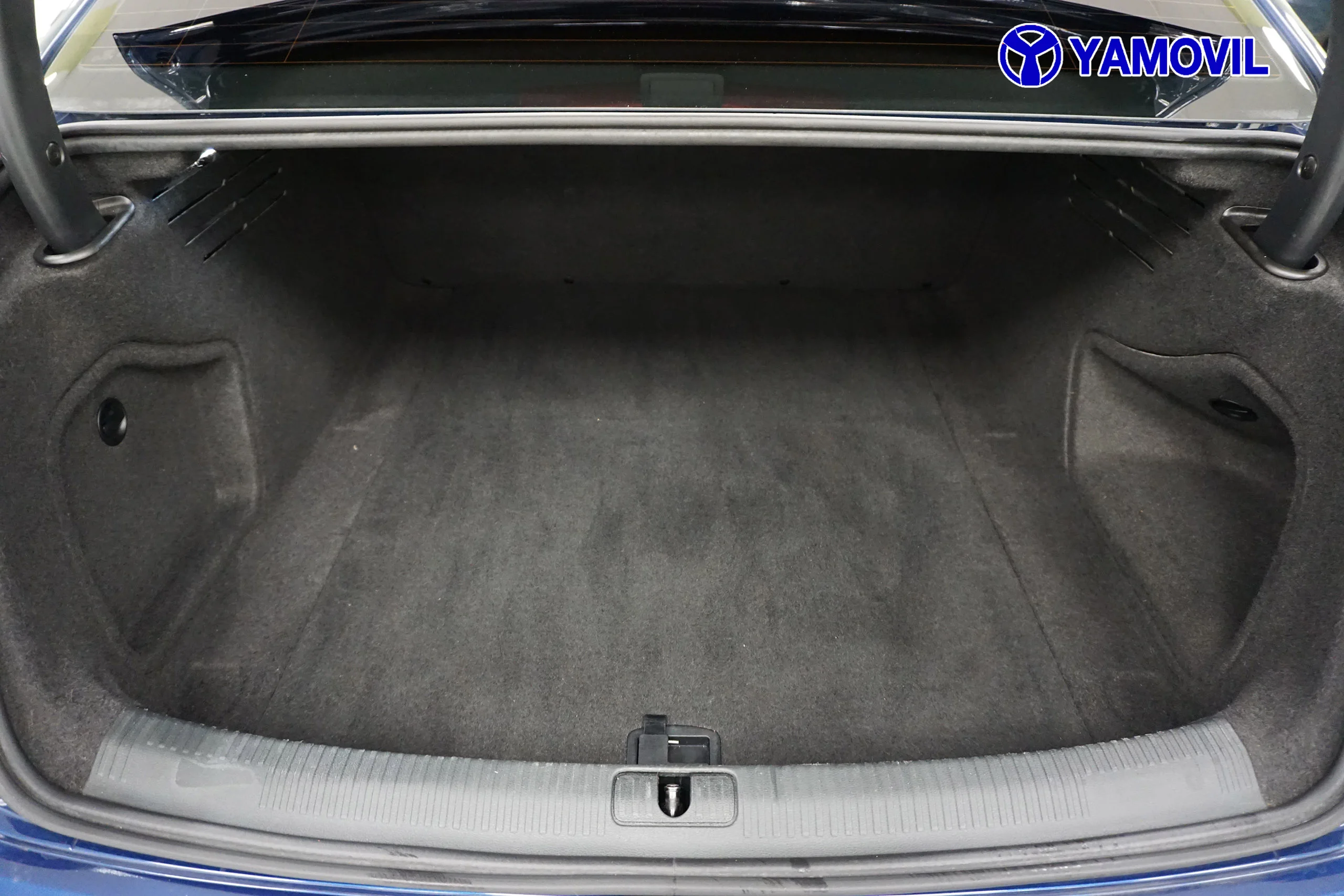 Audi A4 2.0 TDI ADVANCE 4P - Foto 7