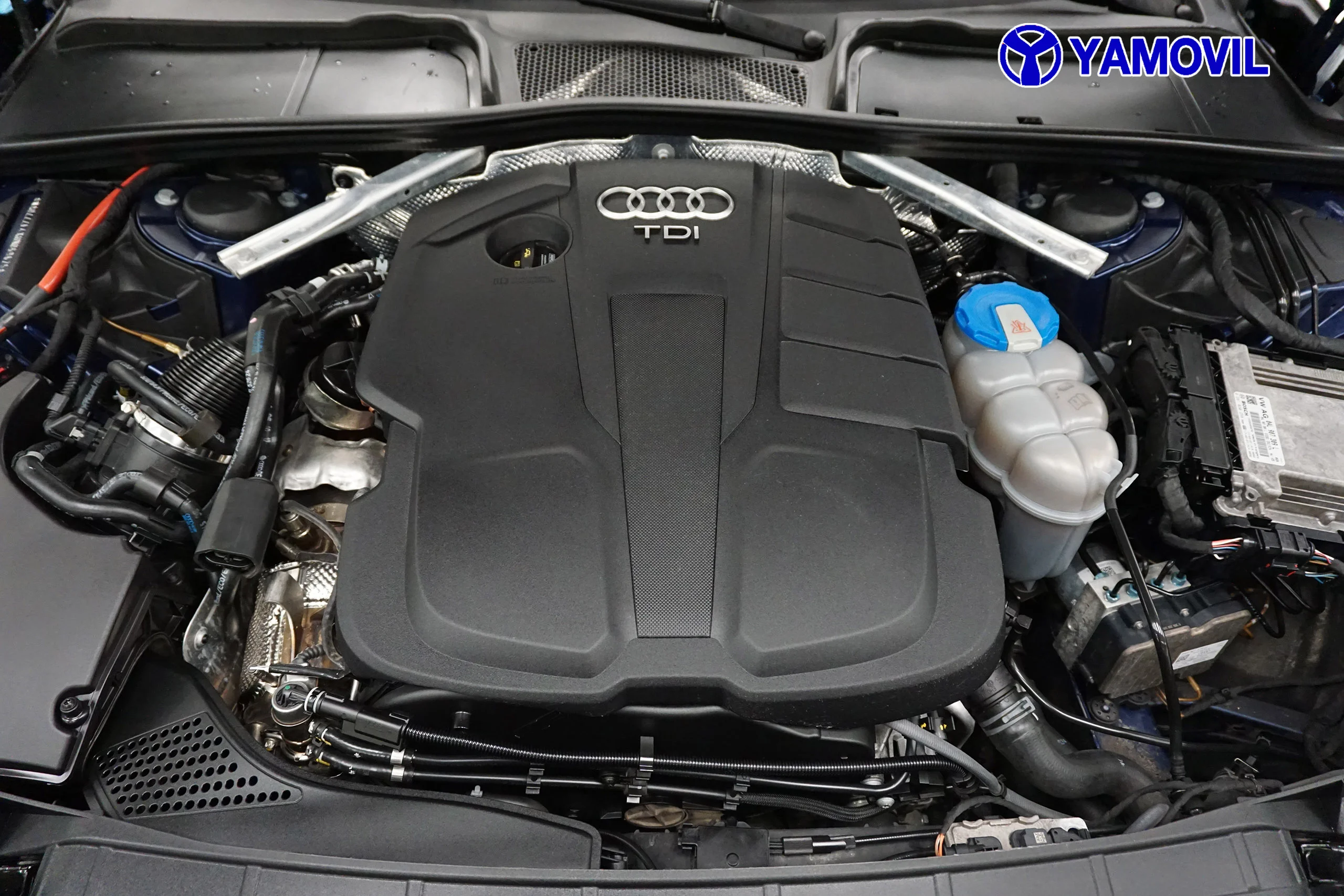 Audi A4 2.0 TDI ADVANCE 4P - Foto 8