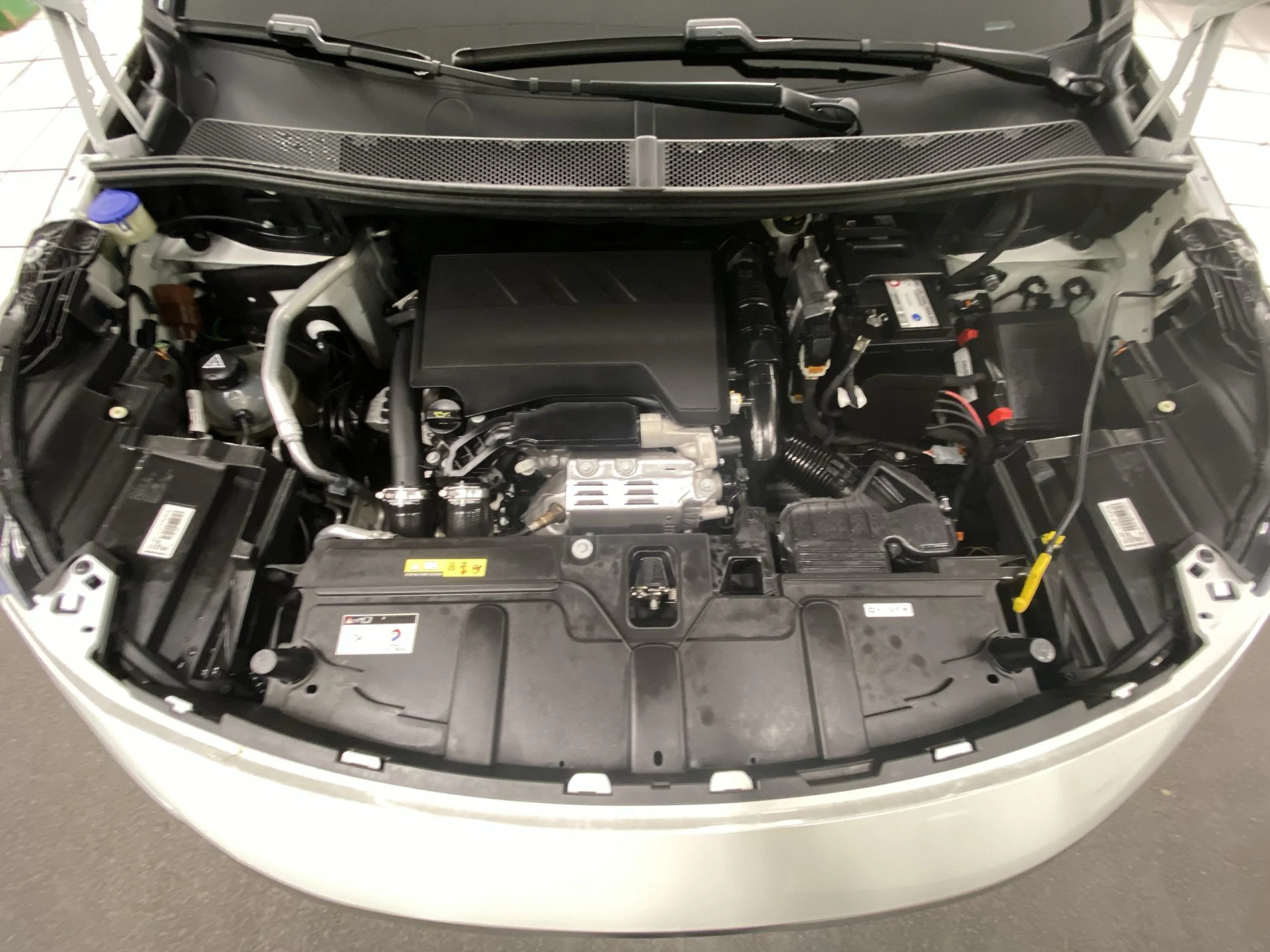 Peugeot 3008 SUV PureTech 130 SANDS GT Line 96 kW (130 CV) - Foto 22