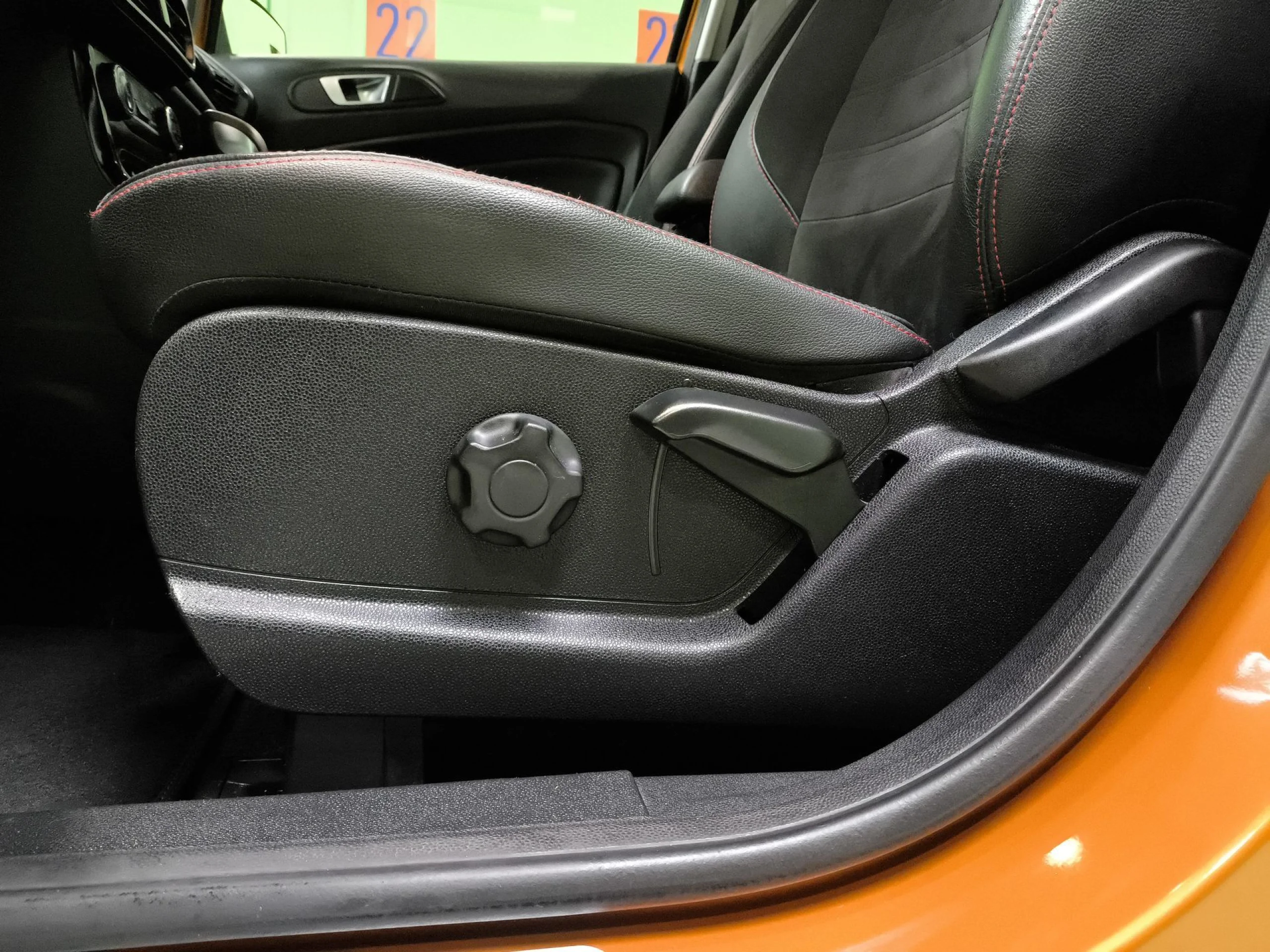 Ford Ecosport 1.0 EcoBoost SANDS ST Line Auto 92 kW (125 CV) - Foto 9