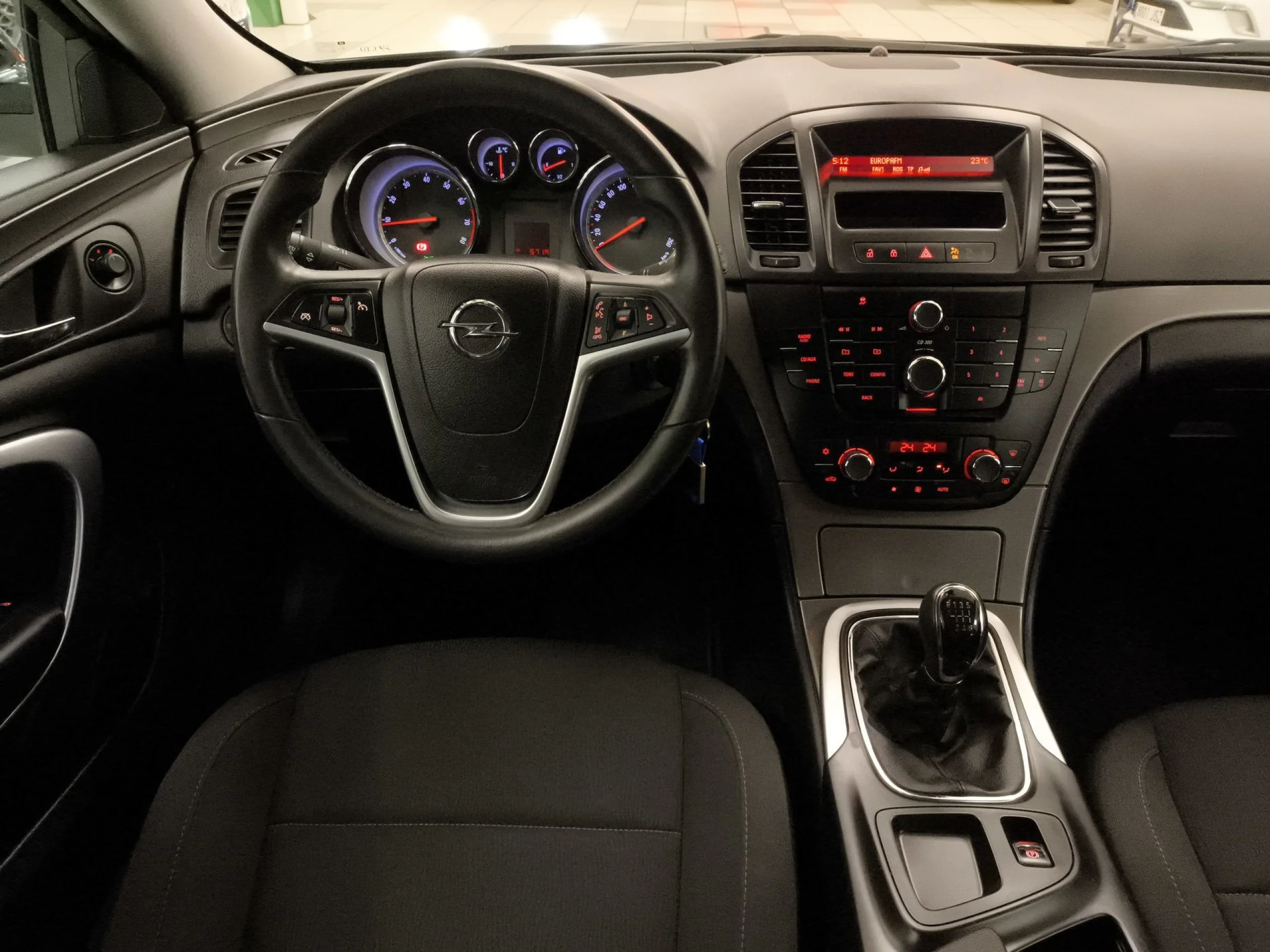 Opel Insignia 1.8 16v Edition 103 kW (140 CV) - Foto 16